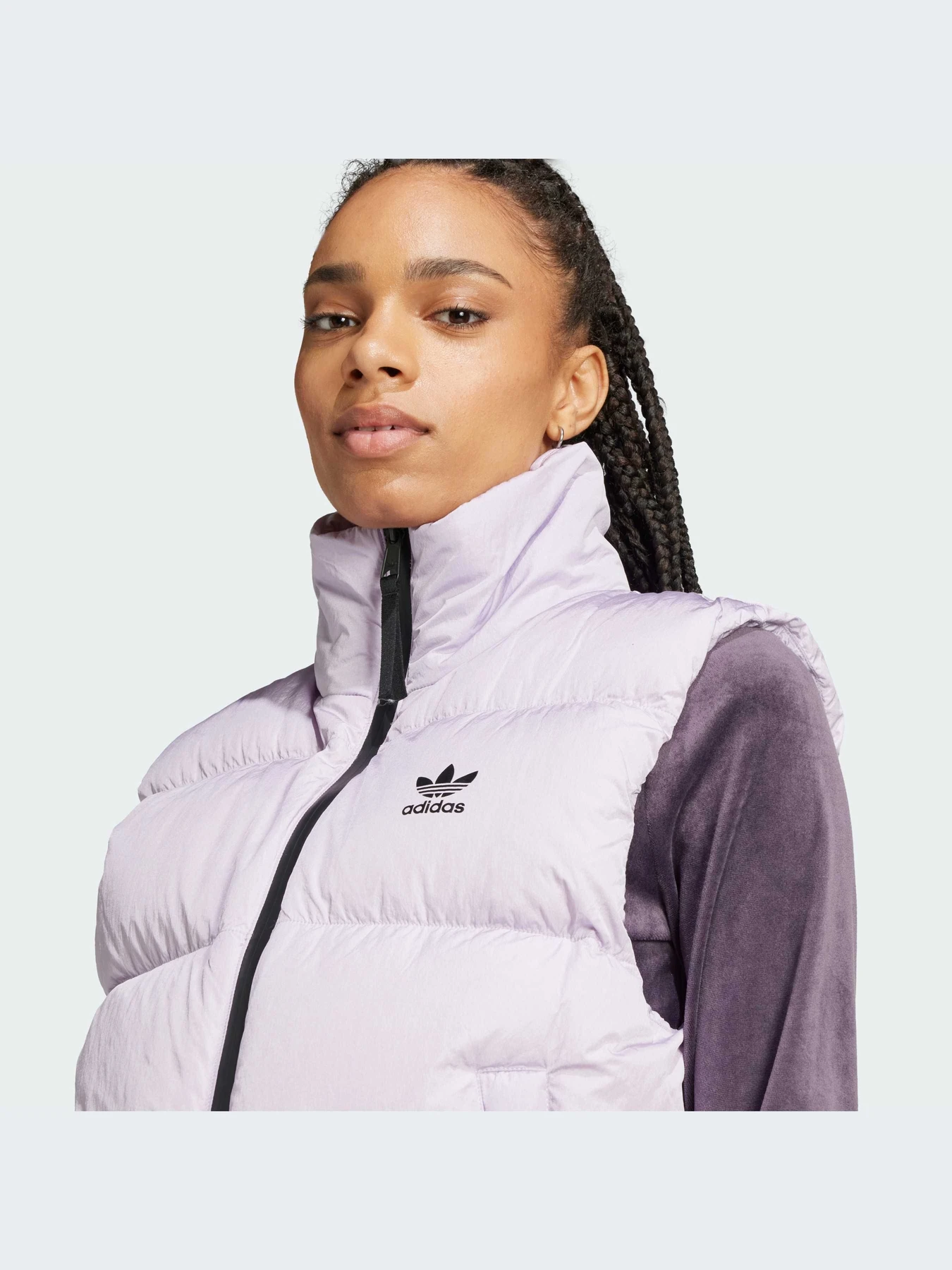Куртки и дубленки Adidas модель IW8366-KZ Куртки и дубленки Adidas модель IW8366-KZ Фото