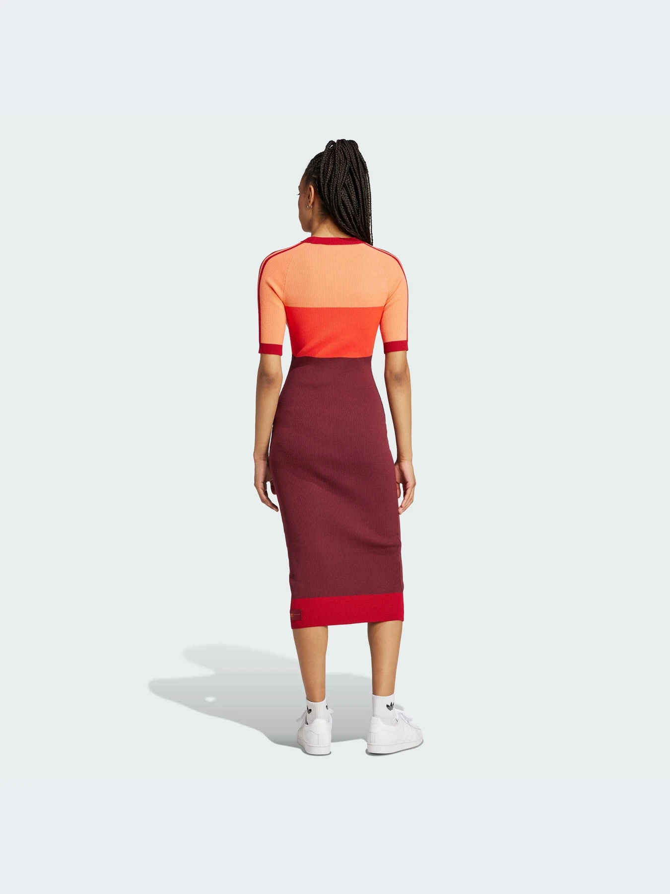 Платья Adidas модель IW5661-KZ Платья Adidas модель IW5661-KZ Фото