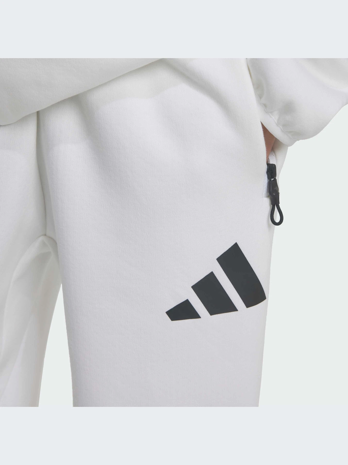 Брюки Adidas ZNE модель JJ4148-KZ Брюки Adidas ZNE модель JJ4148-KZ Фото
