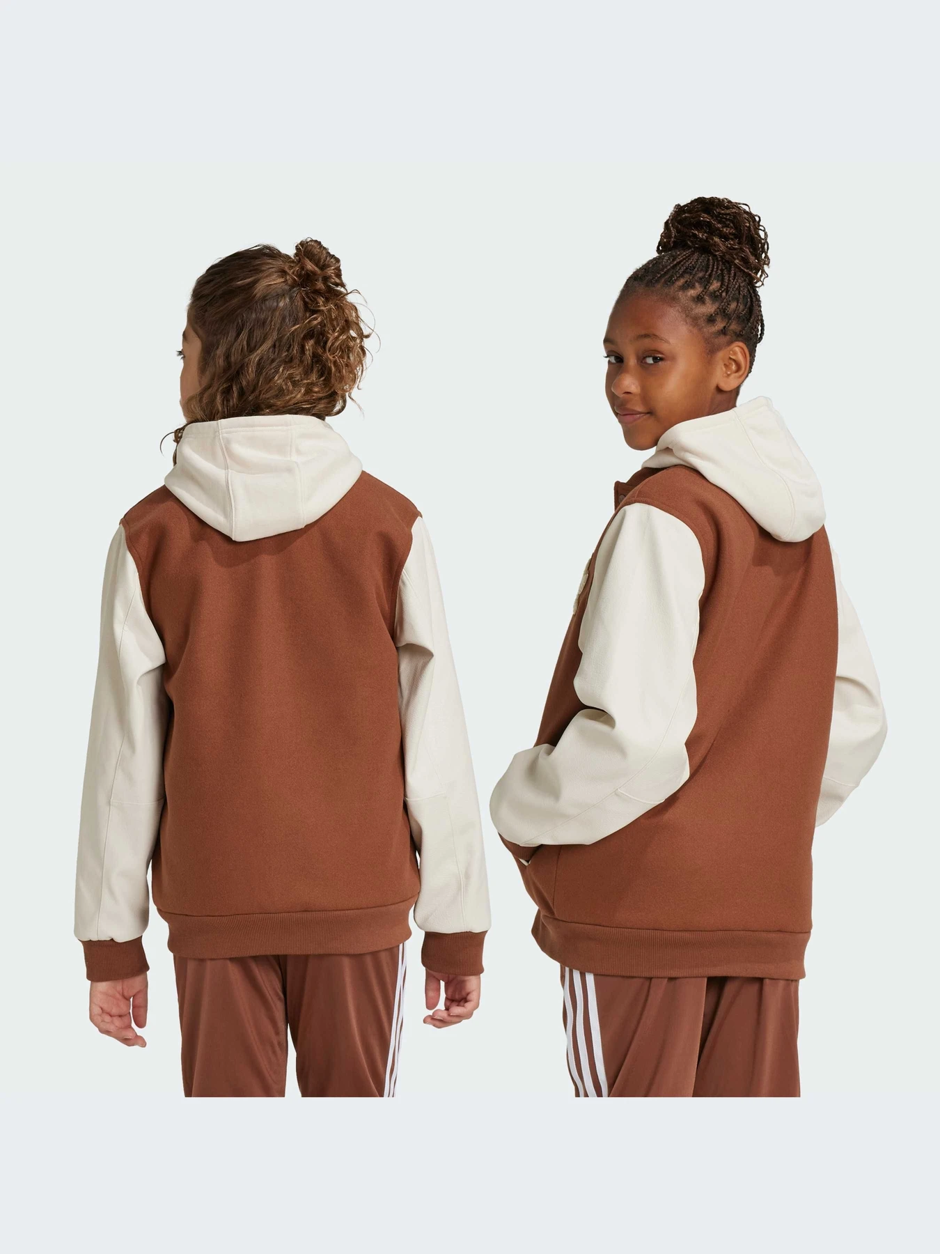 Куртки и дубленки Adidas Adicolor модель IY7504-KZ Куртки и дубленки Adidas Adicolor модель IY7504-KZ Фото
