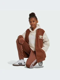 Куртки и дубленки Adidas Adicolor модель IY7504-KZ Фото