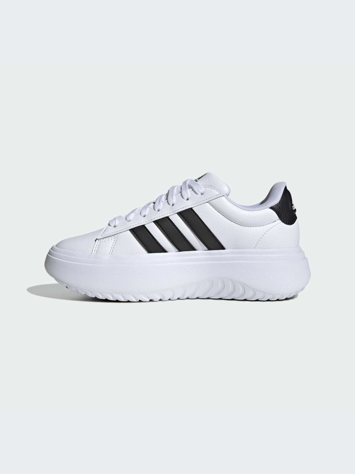 Кроссовки Adidas модель IE1092-KZ Кроссовки Adidas модель IE1092-KZ Фото