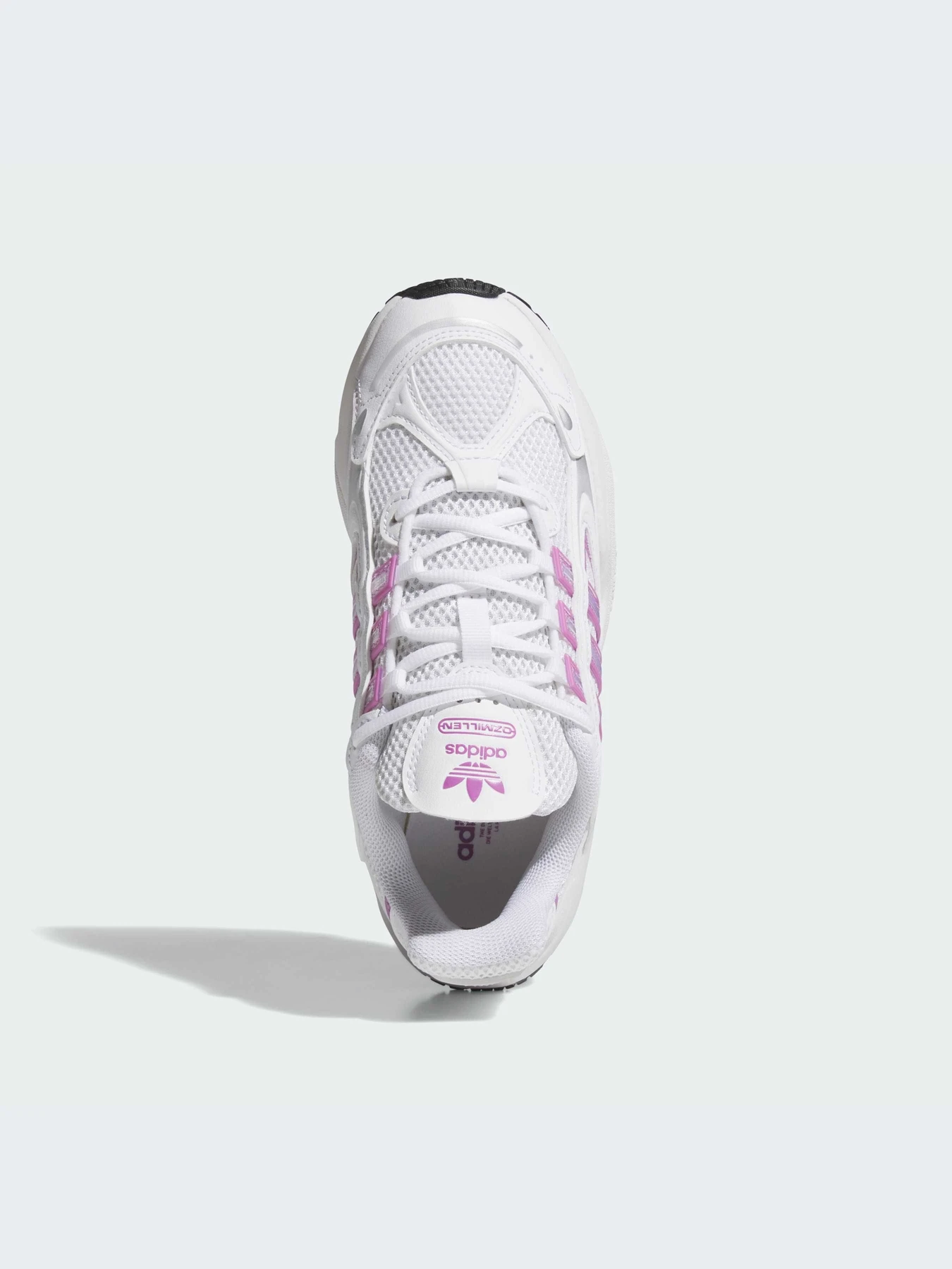 Кроссовки Adidas Ozweego модель IF9500-KZ Кроссовки Adidas Ozweego модель IF9500-KZ Фото