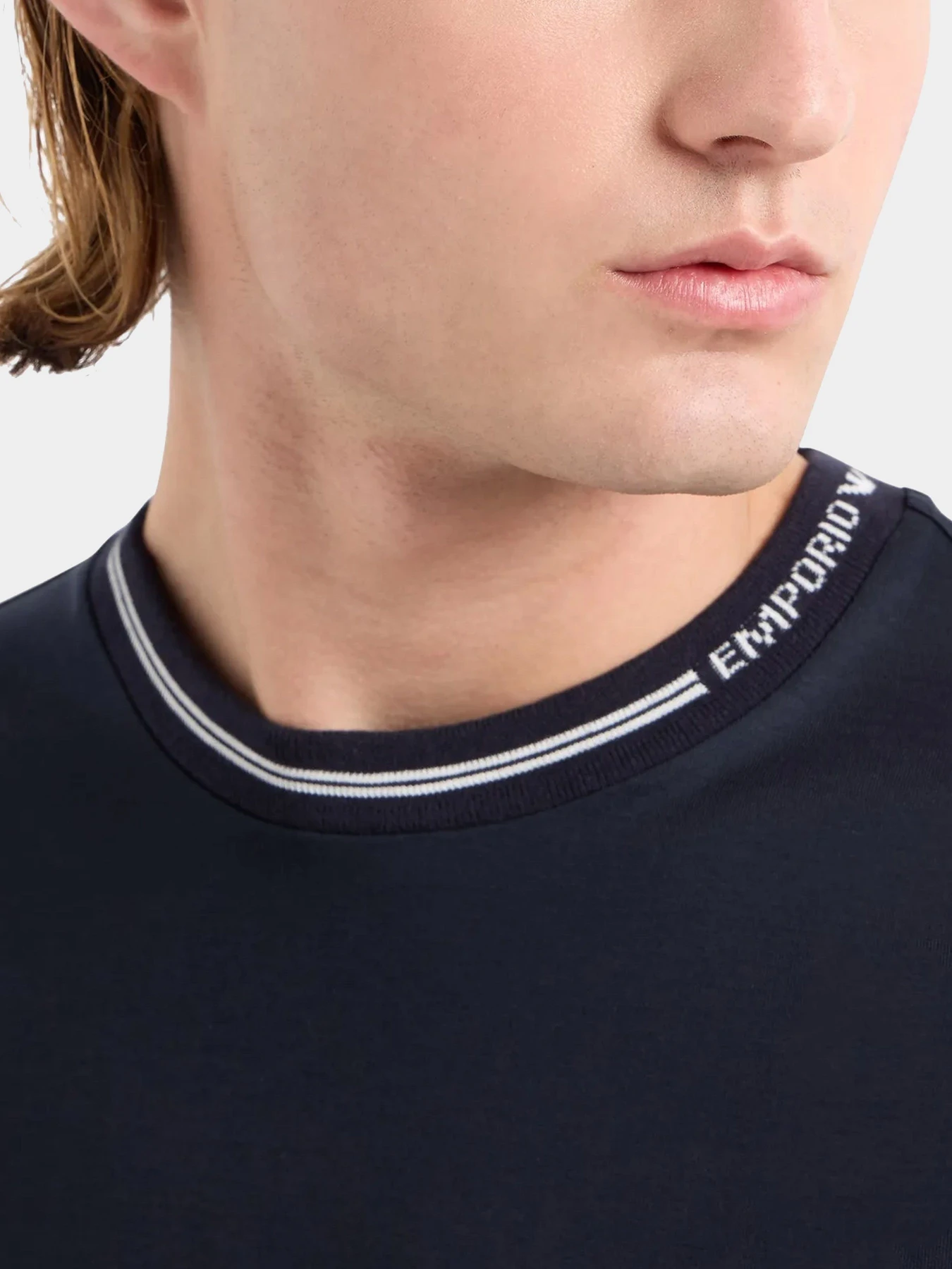 Футболки и поло Emporio Armani модель 6D1T95-1JOSZ-0920 Футболки и поло Emporio Armani модель 6D1T95-1JOSZ-0920 Фото