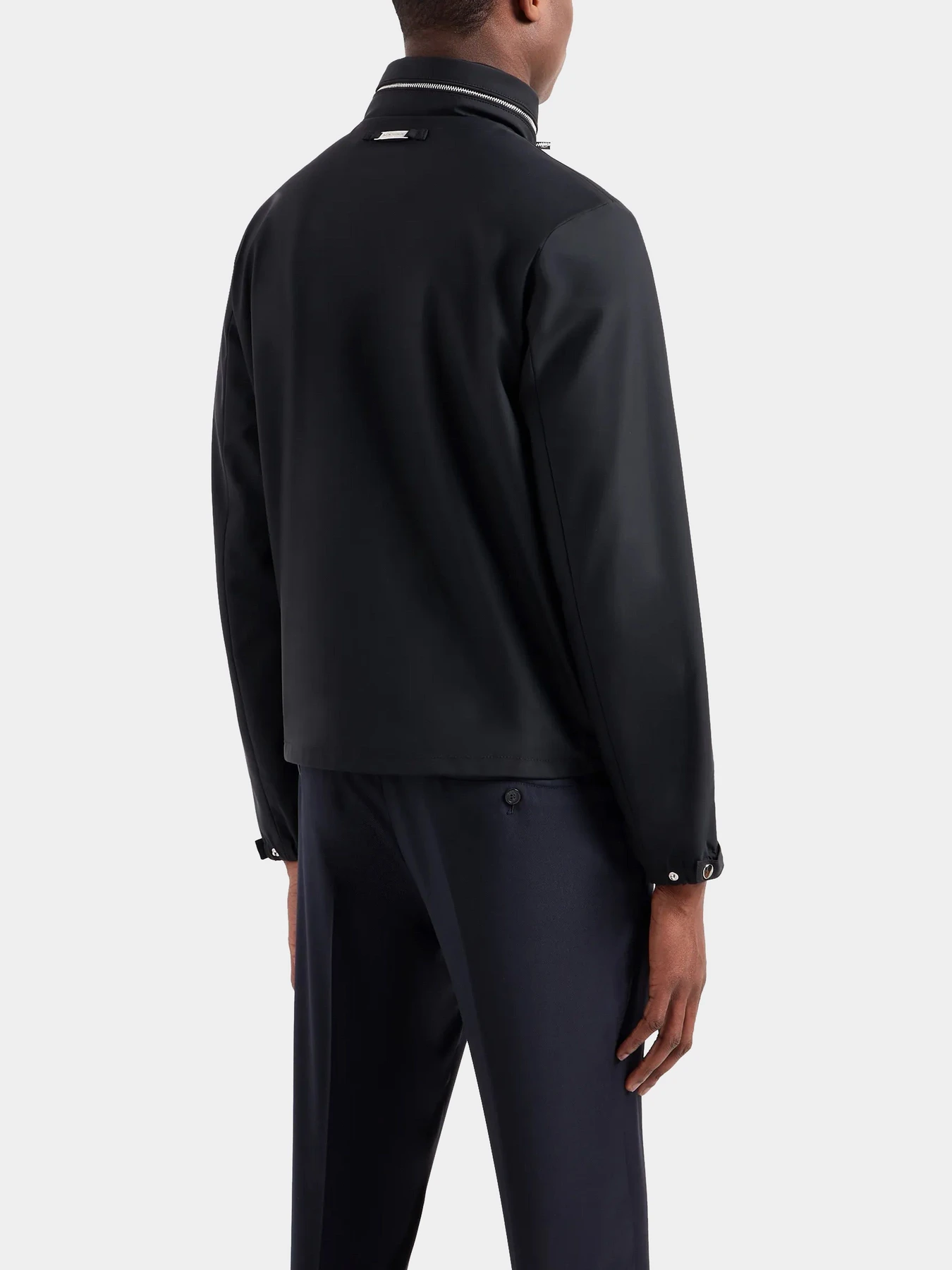 Куртки и дубленки Emporio Armani модель 8N1BD2-1NZAZ-0999 Куртки и дубленки Emporio Armani модель 8N1BD2-1NZAZ-0999 Фото