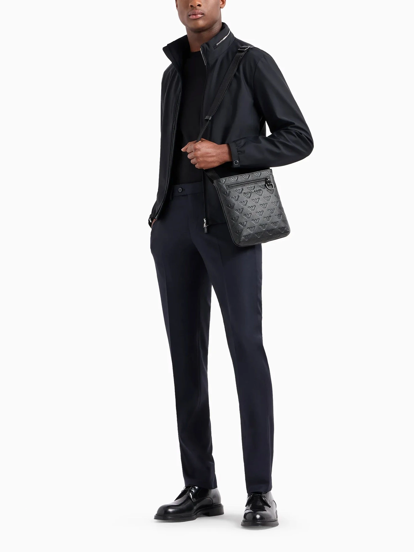Куртки и дубленки Emporio Armani модель 8N1BD2-1NZAZ-0999 Куртки и дубленки Emporio Armani модель 8N1BD2-1NZAZ-0999 Фото