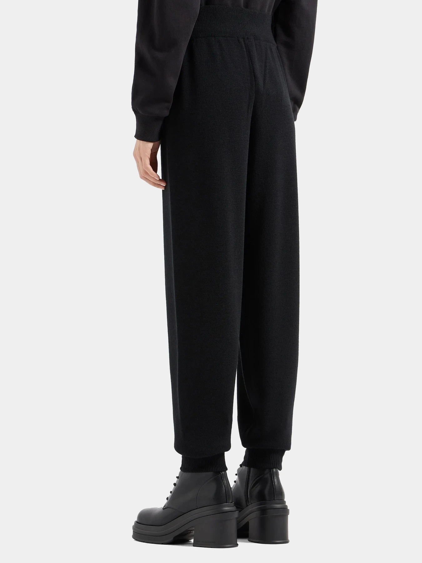 Брюки Armani Exchange модель 6DYP1J-YME3Z-1200 Брюки Armani Exchange модель 6DYP1J-YME3Z-1200 Фото