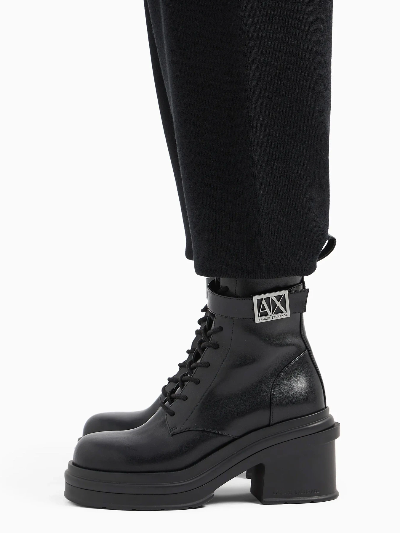 Брюки Armani Exchange модель 6DYP1J-YME3Z-1200 Брюки Armani Exchange модель 6DYP1J-YME3Z-1200 Фото