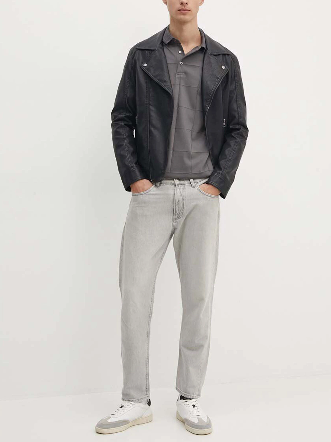 Футболки и поло Armani Exchange модель 6DZFLJ-ZJ2ZZ-19AA Фото