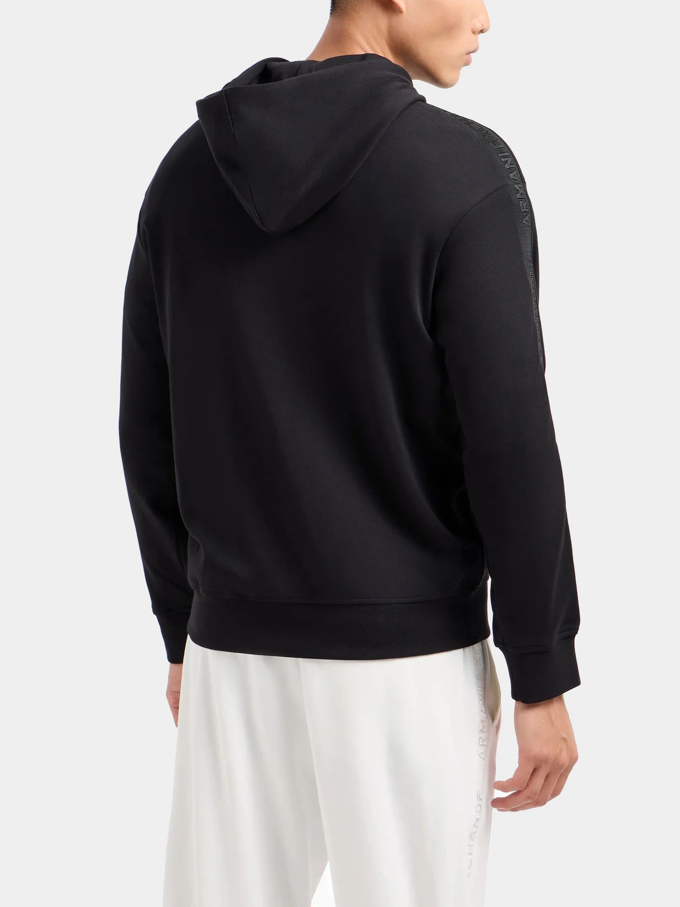 Худи и свитшоты Armani Exchange модель 6DZMLC-ZJNNZ-1200 Худи и свитшоты Armani Exchange модель 6DZMLC-ZJNNZ-1200 Фото