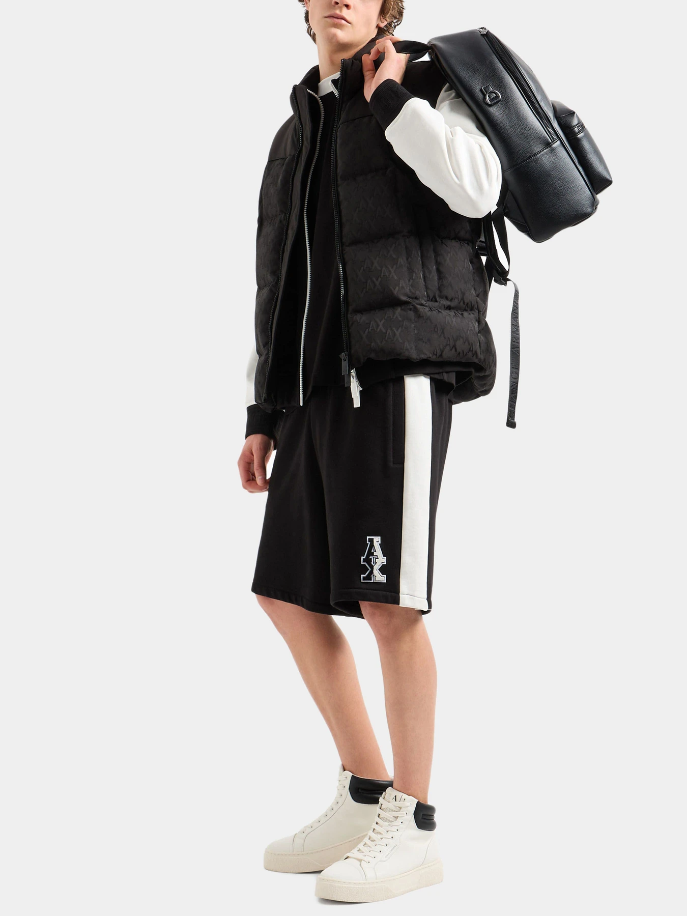 Худи и свитшоты Armani Exchange модель 6DZMLE-ZJ4XZ-52AM Худи и свитшоты Armani Exchange модель 6DZMLE-ZJ4XZ-52AM Фото
