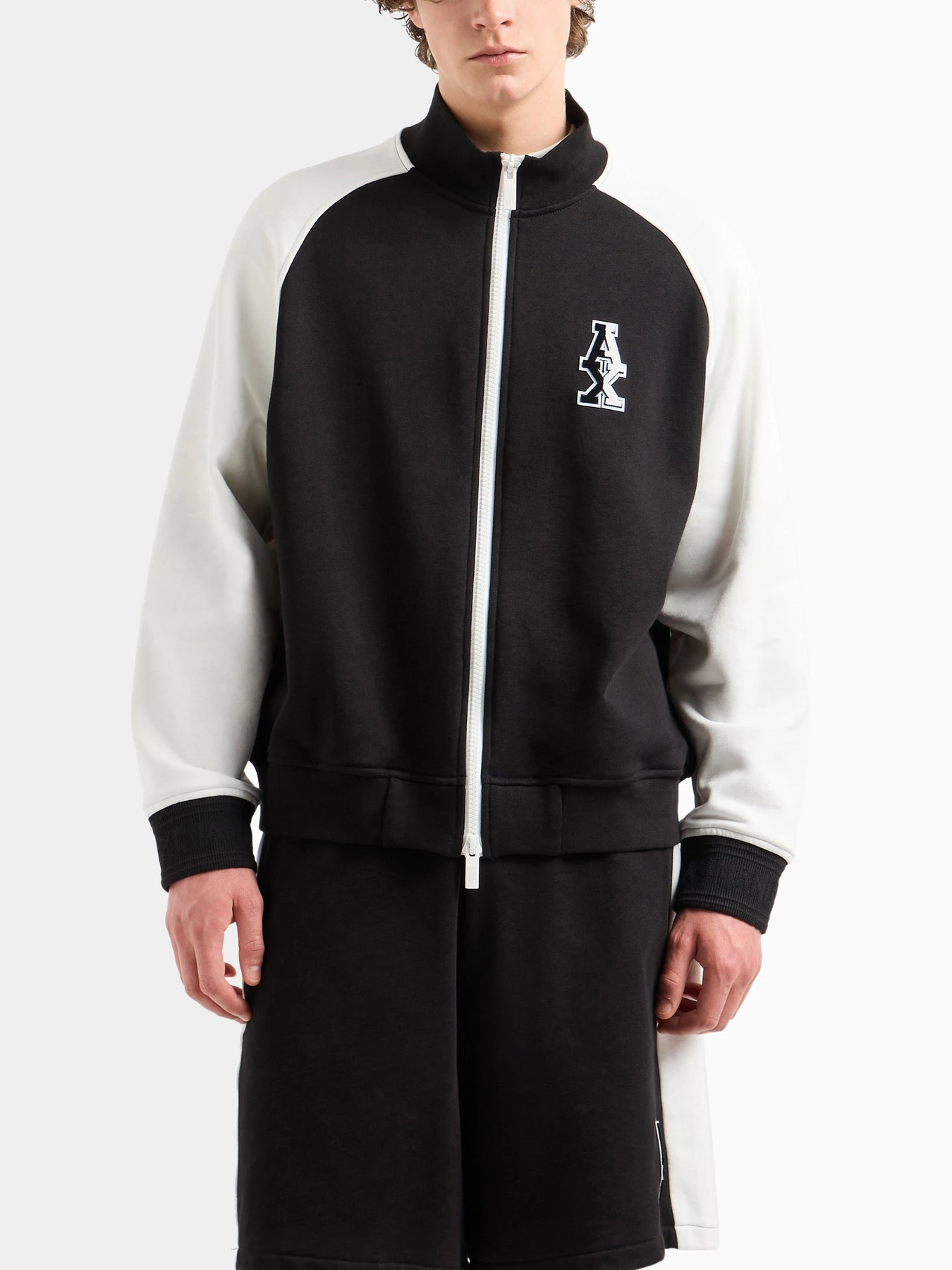 Худи и свитшоты Armani Exchange модель 6DZMLE-ZJ4XZ-52AM Худи и свитшоты Armani Exchange модель 6DZMLE-ZJ4XZ-52AM Фото