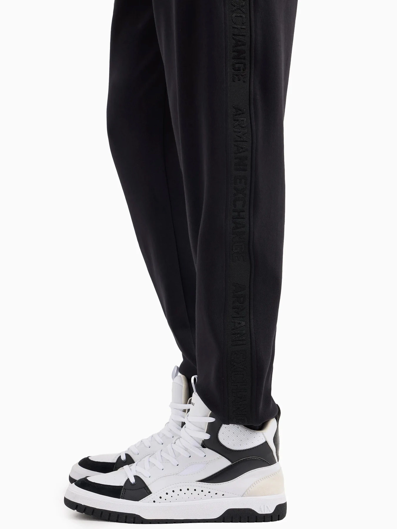 Брюки Armani Exchange модель 6DZPLC-ZJNNZ-1200 Брюки Armani Exchange модель 6DZPLC-ZJNNZ-1200 Фото