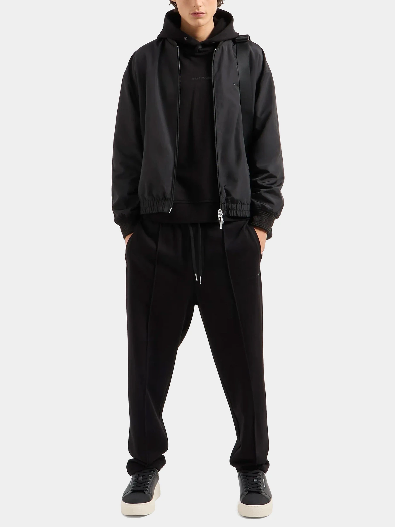 Худи и свитшоты Armani Exchange модель 6DZMLJ-ZJ4XZ-1200 Худи и свитшоты Armani Exchange модель 6DZMLJ-ZJ4XZ-1200 Фото