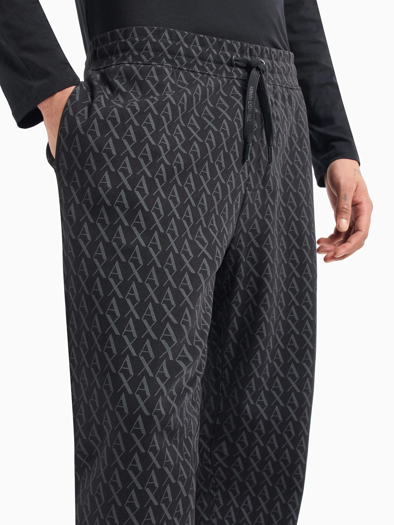 Брюки Armani Exchange модель 8NZPCW-ZJNRZ-42AS Брюки Armani Exchange модель 8NZPCW-ZJNRZ-42AS Фото