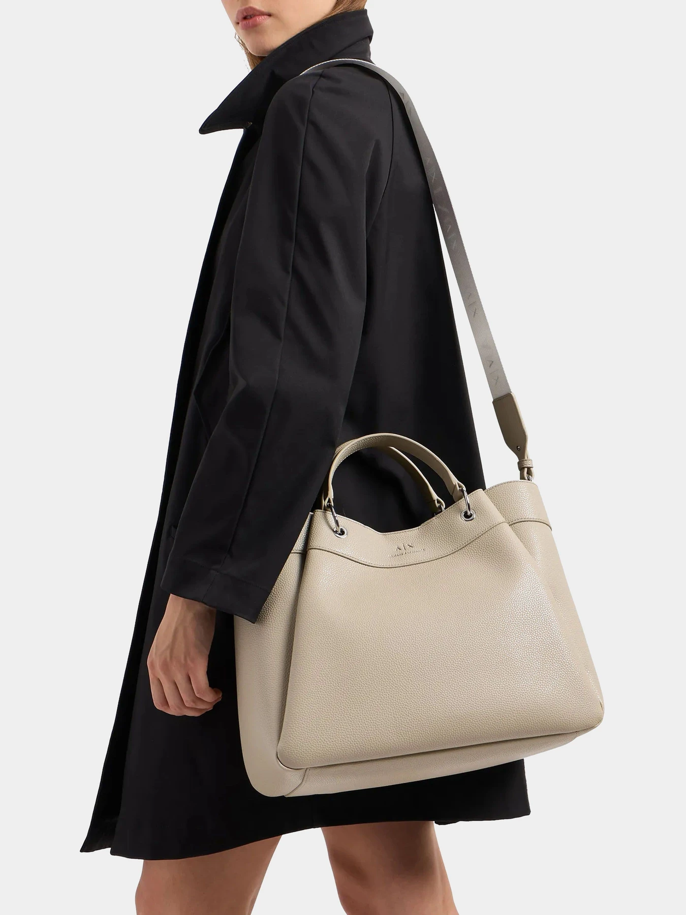 Сумки Armani Exchange модель 942910-CC783-14349 Фото
