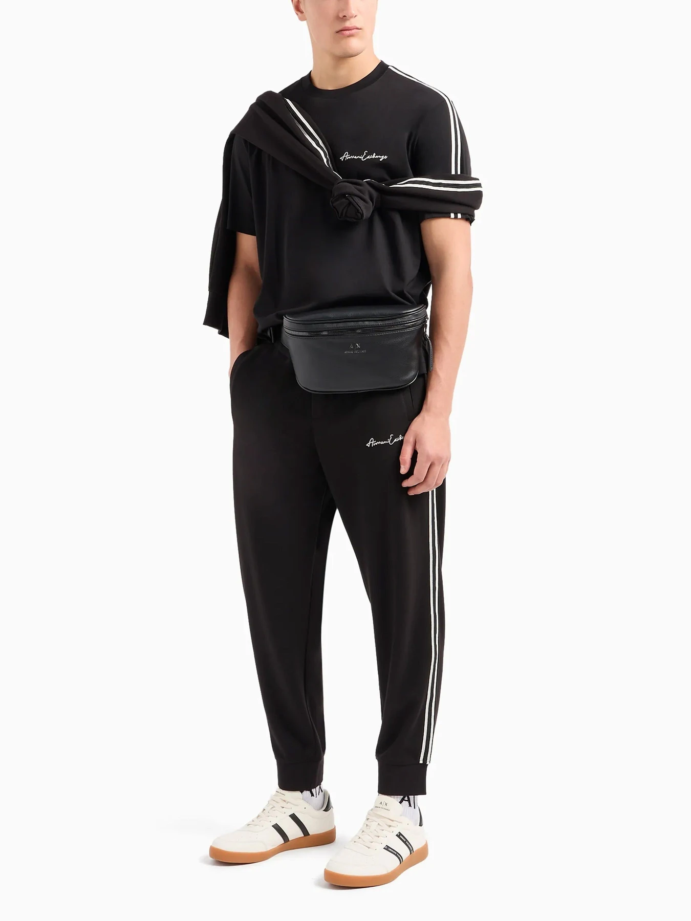 Брюки Armani Exchange модель 8NZPSG-Z9N1Z-1200 Брюки Armani Exchange модель 8NZPSG-Z9N1Z-1200 Фото