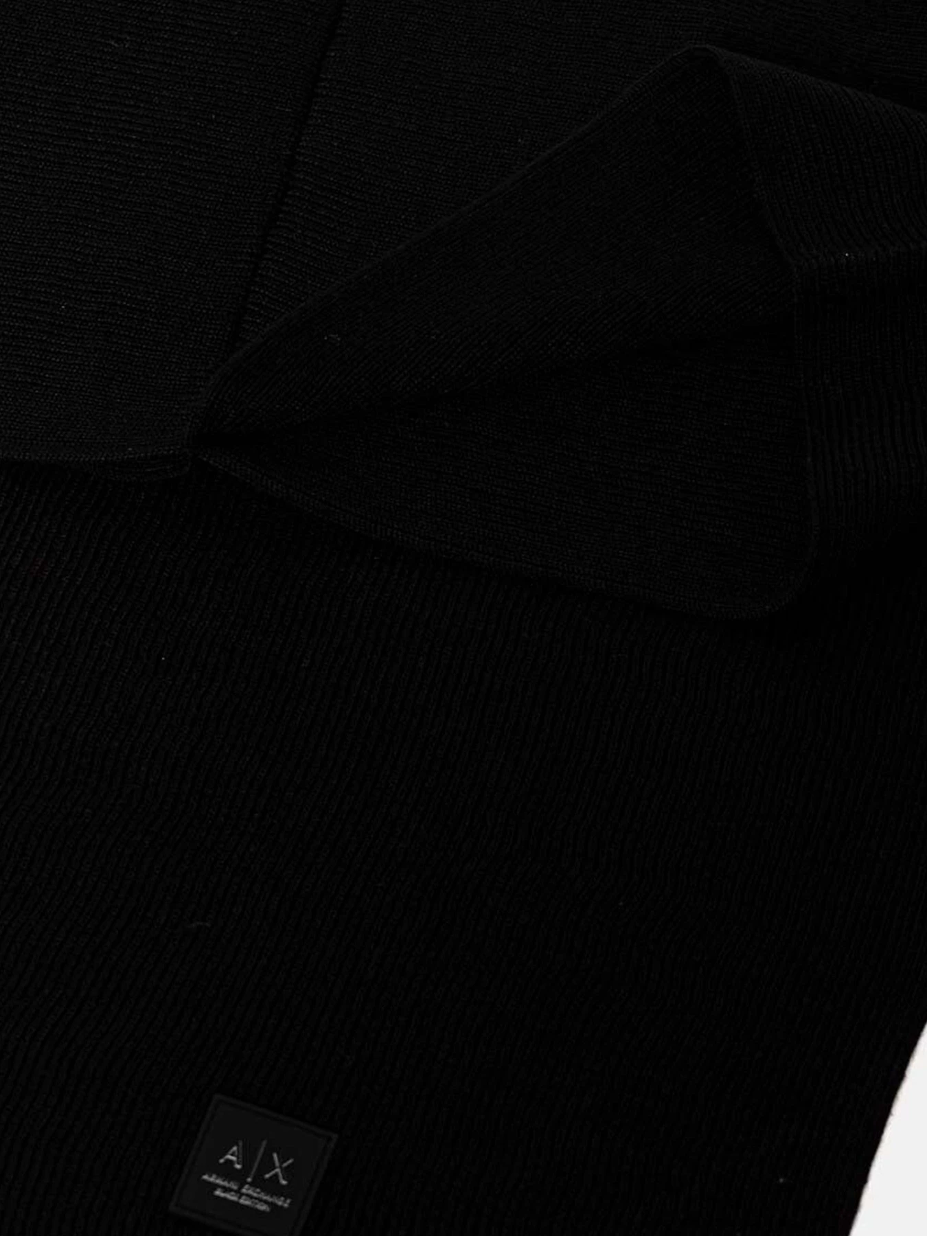 Шарфы и платки Armani Exchange модель XM000116-AF10135-UC001 Шарфы и платки Armani Exchange модель XM000116-AF10135-UC001 Фото