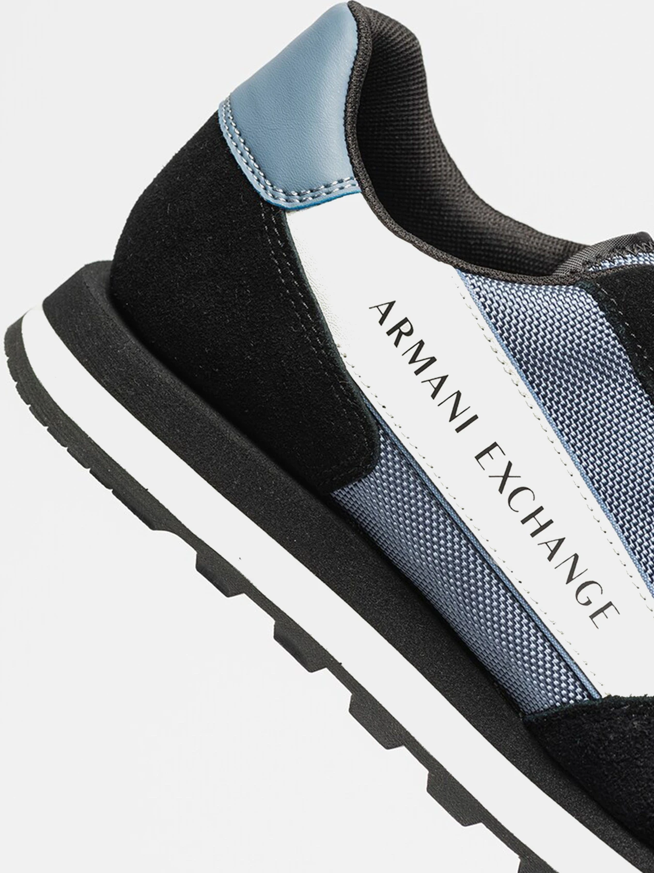 Кроссовки Armani Exchange модель XUX083-XV263-A017 Кроссовки Armani Exchange модель XUX083-XV263-A017 Фото