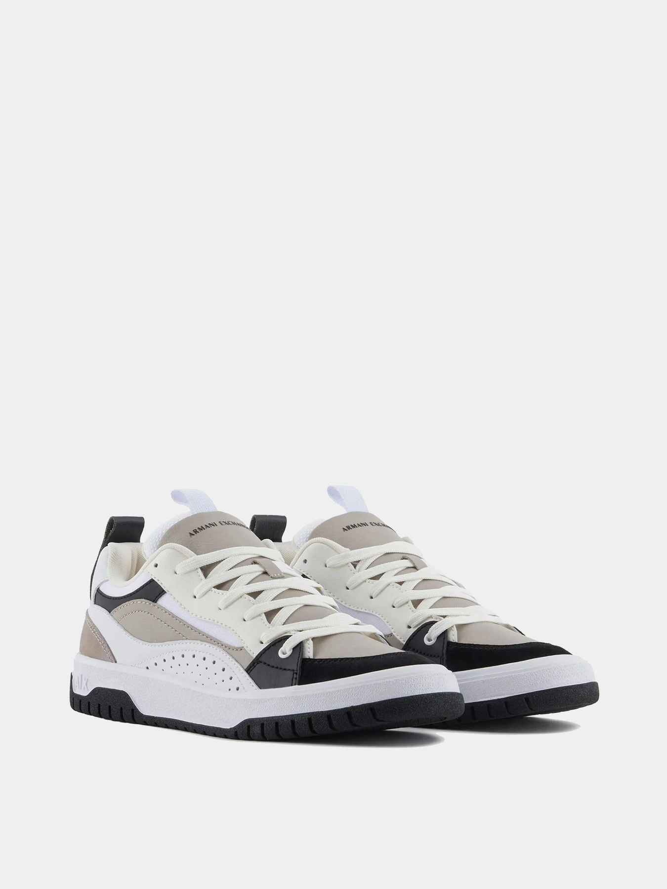 Кроссовки Armani Exchange модель XUX222-XV860-U184 Кроссовки Armani Exchange модель XUX222-XV860-U184 Фото