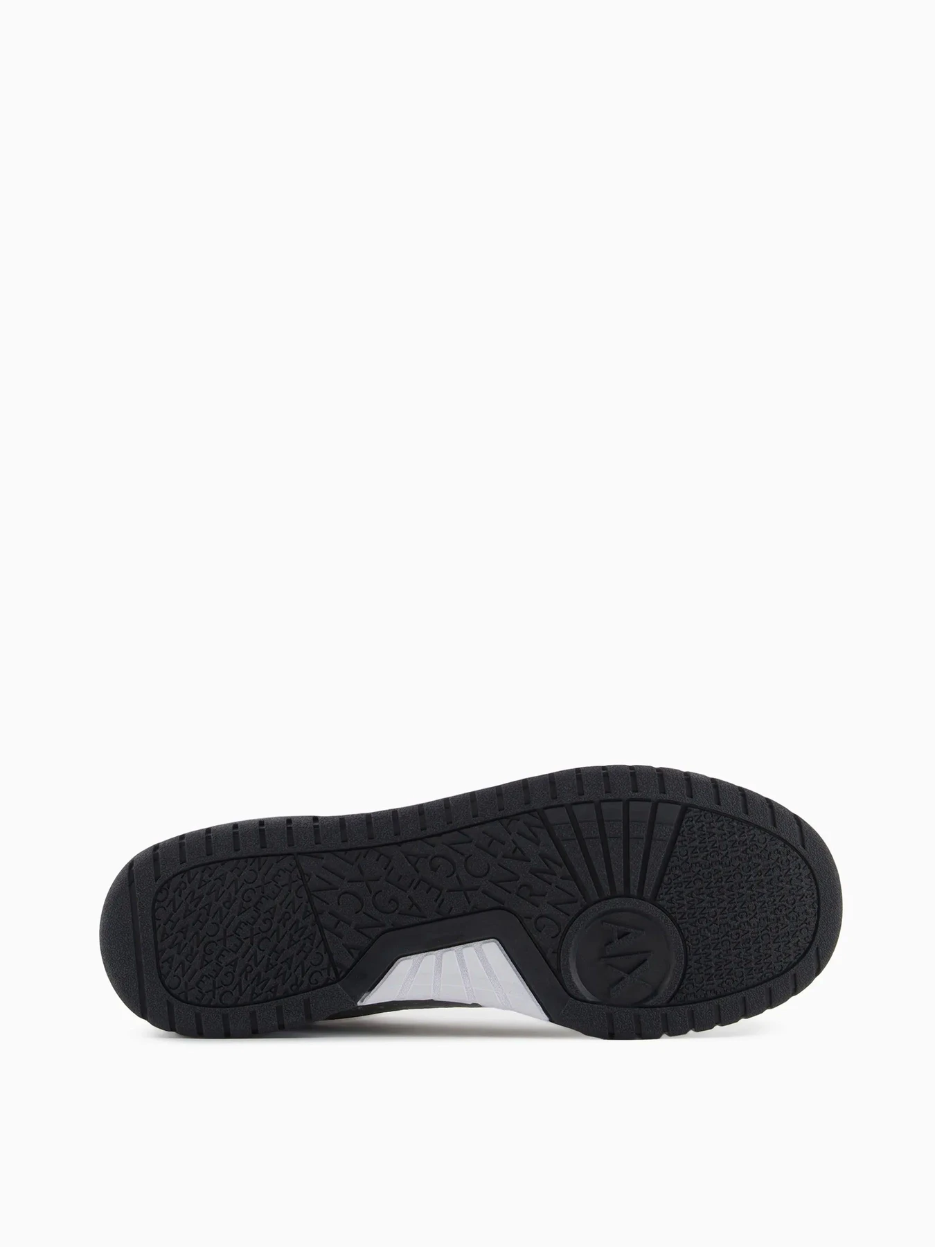 Кроссовки Armani Exchange модель XUX222-XV860-U185 Кроссовки Armani Exchange модель XUX222-XV860-U185 Фото