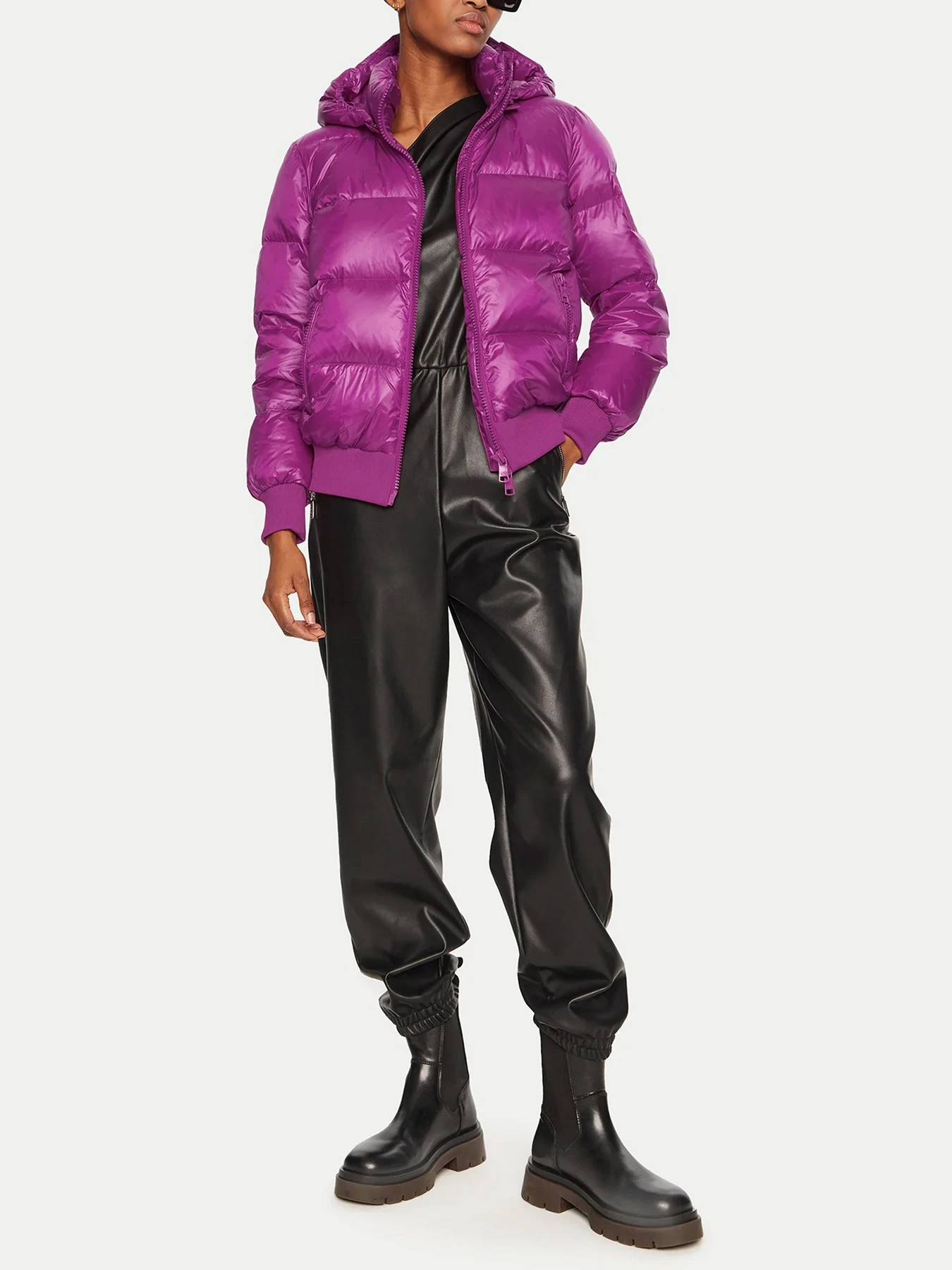 Куртки и дубленки Armani Exchange модель XW000228-AF10860-UA256 Куртки и дубленки Armani Exchange модель XW000228-AF10860-UA256 Фото