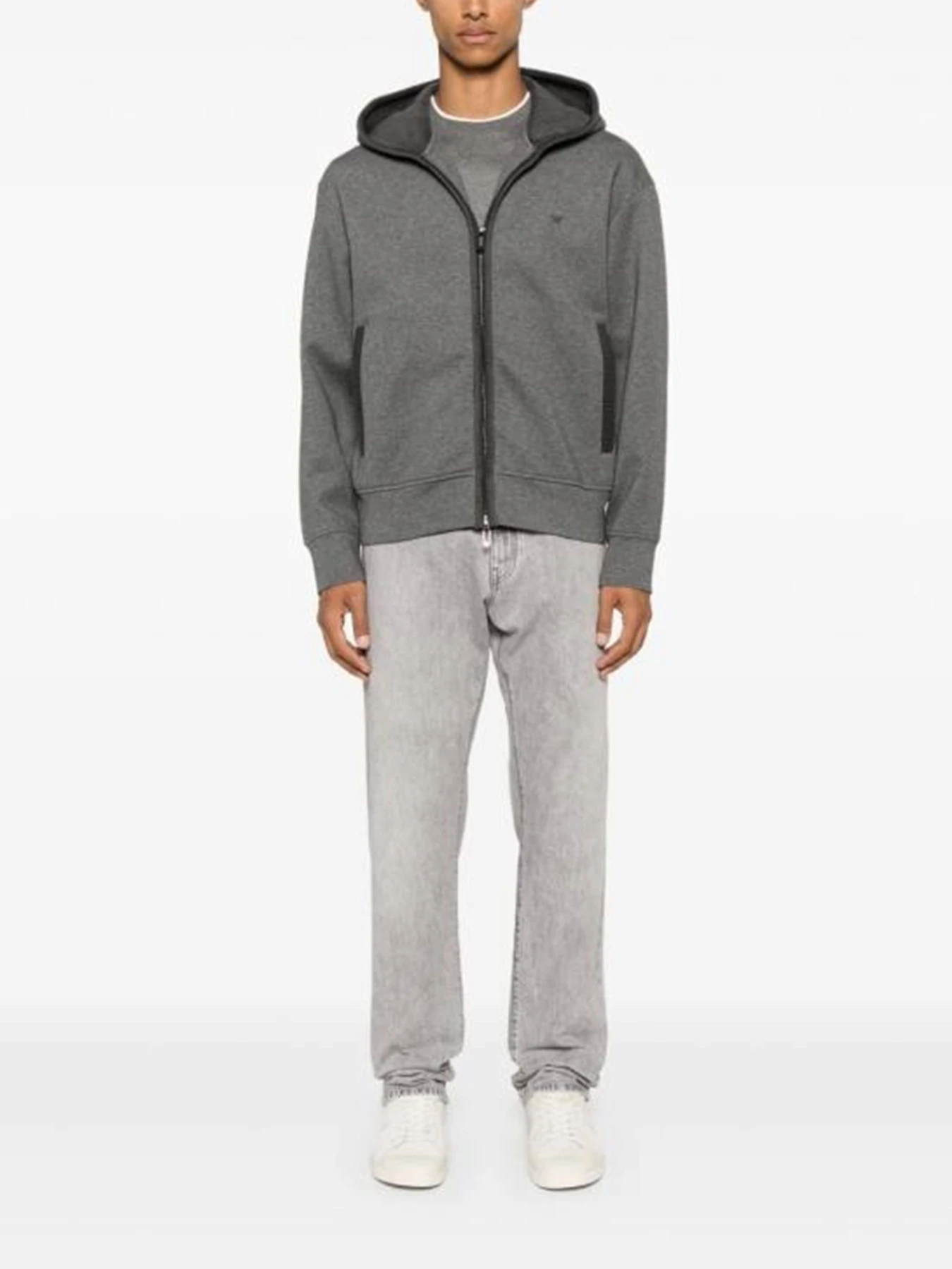 Худи и свитшоты Emporio Armani модель 6D1M97-1JHSZ-0631 Худи и свитшоты Emporio Armani модель 6D1M97-1JHSZ-0631 Фото