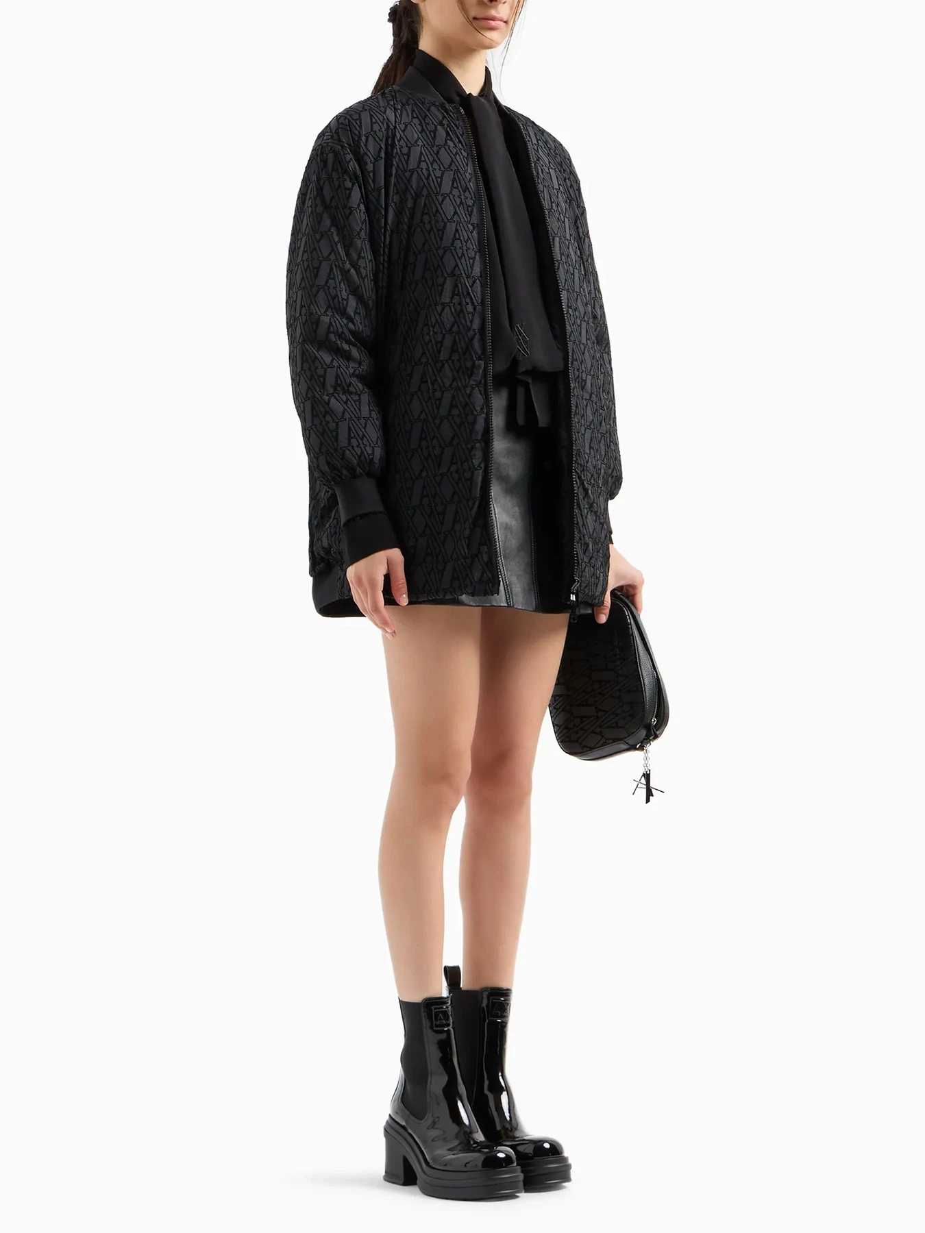 Куртки и дубленки Armani Exchange модель 6DYK07-YN2UZ-1200 Куртки и дубленки Armani Exchange модель 6DYK07-YN2UZ-1200 Фото