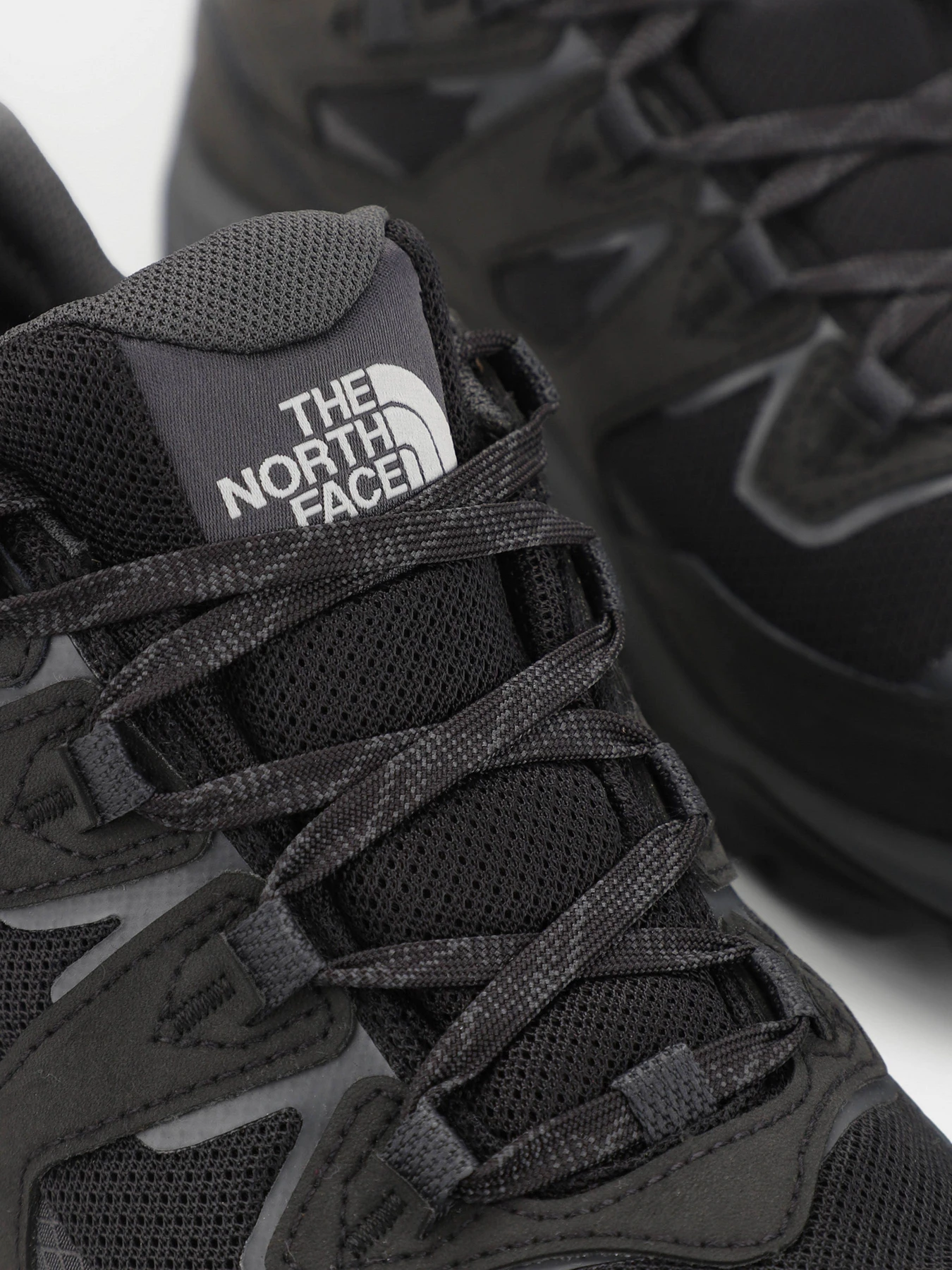 Кроссовки The North Face модель NF0A818QKT01 Кроссовки The North Face модель NF0A818QKT01 Фото