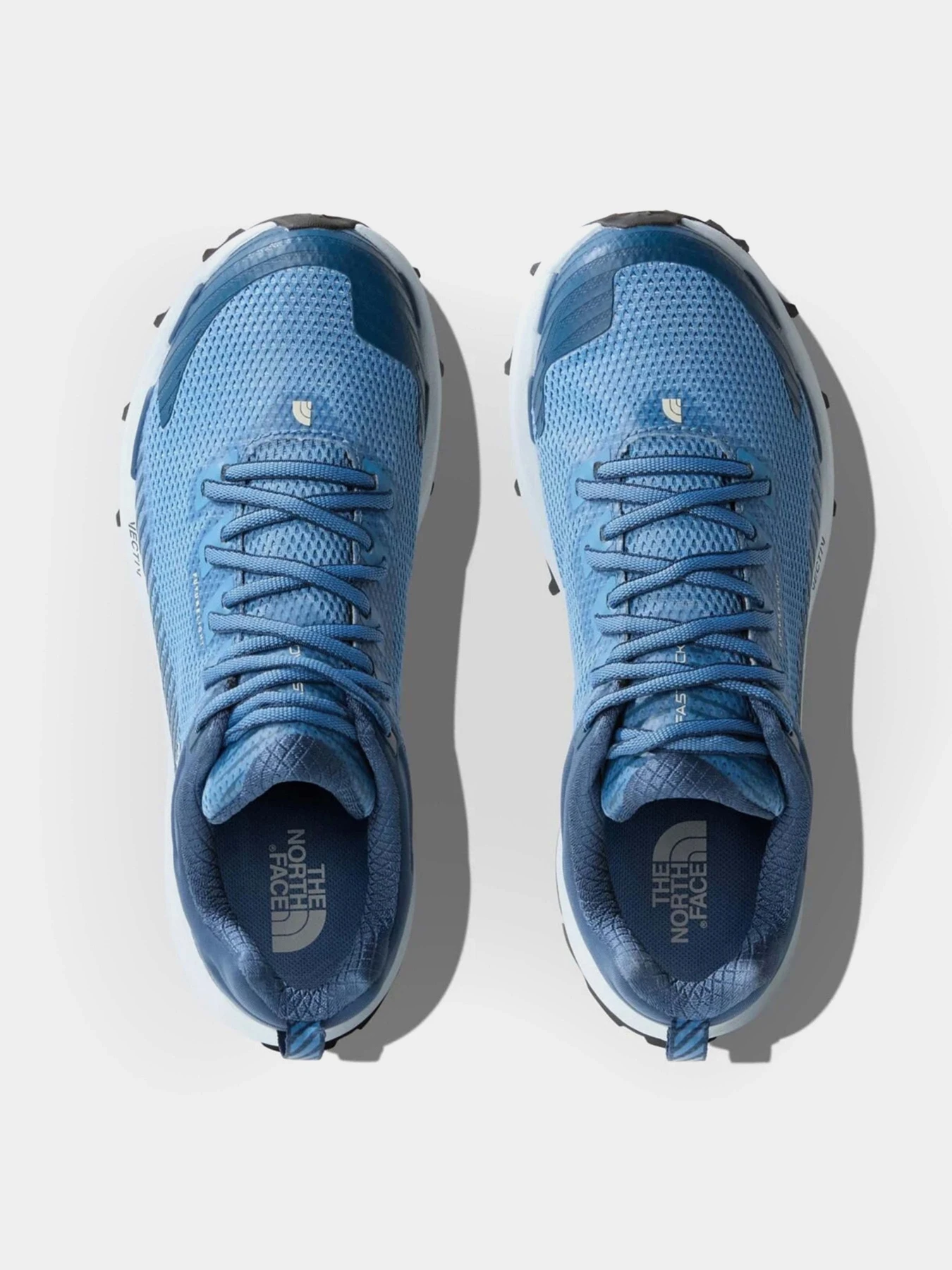 Кроссовки The North Face Futurelight™ модель NF0A5JCZV6O1 Кроссовки The North Face Futurelight™ модель NF0A5JCZV6O1 Фото