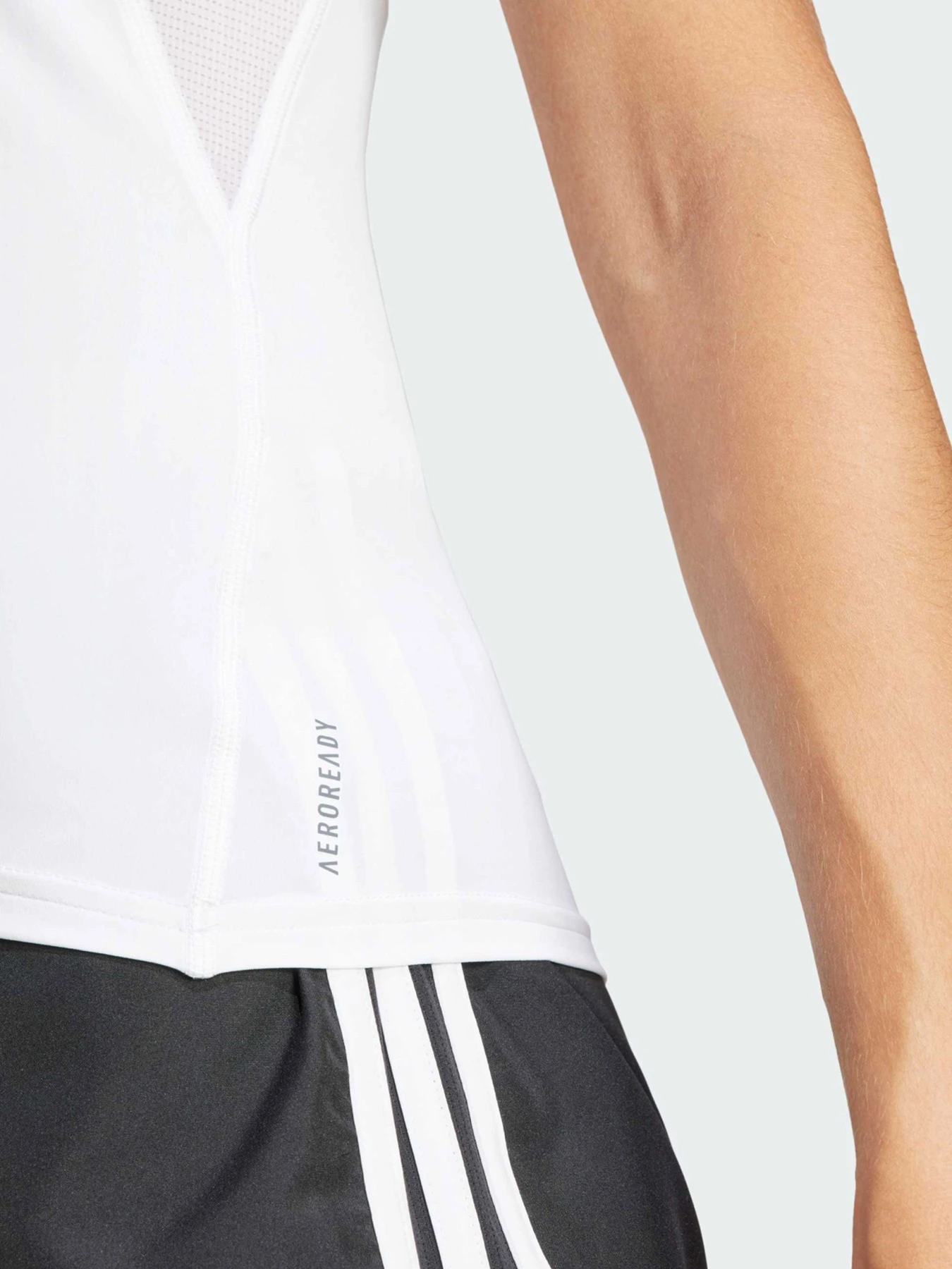 Футболки и поло Adidas модель IN1173 Футболки и поло Adidas модель IN1173 Фото