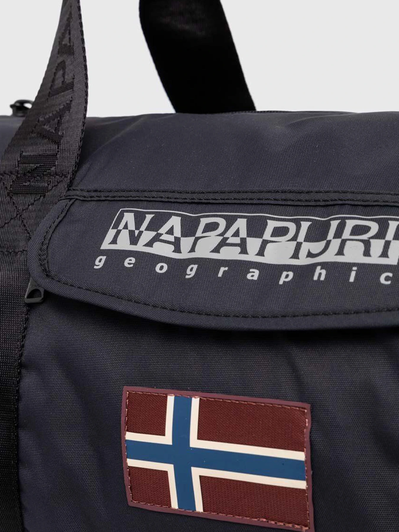 Сумки Napapijri модель NP0A4IBA0411 Сумки Napapijri модель NP0A4IBA0411 Фото