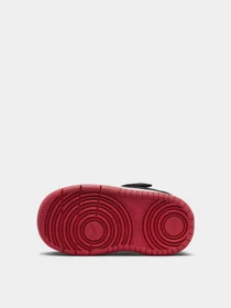 Кроссовки NIKE модель DV5458-600 Фото