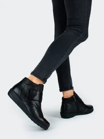 Ботинки и сапоги Caprice модель 26410-23-019 BLACK COMB Фото