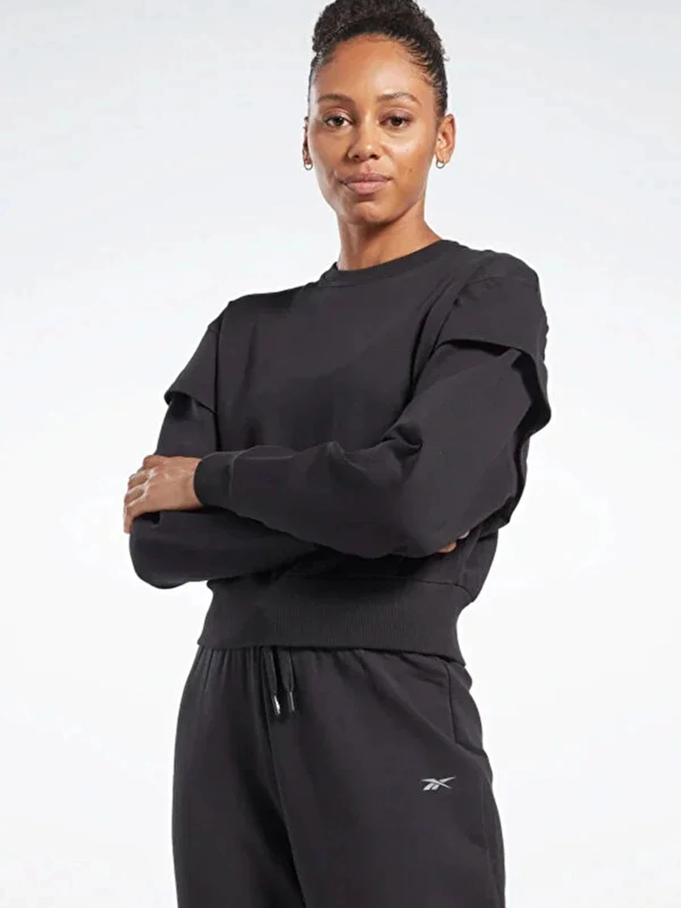 Худи и свитшоты Reebok модель HS7810 Фото