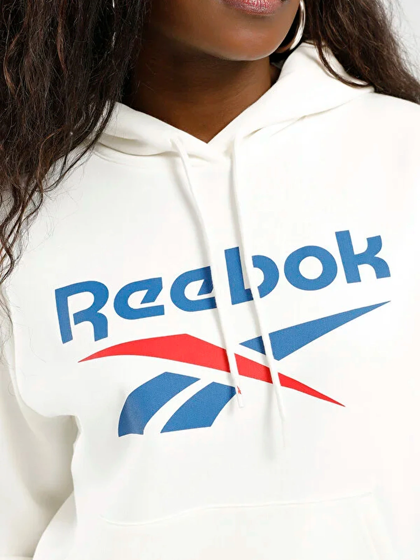 Худи и свитшоты Reebok модель IQ4430 Фото