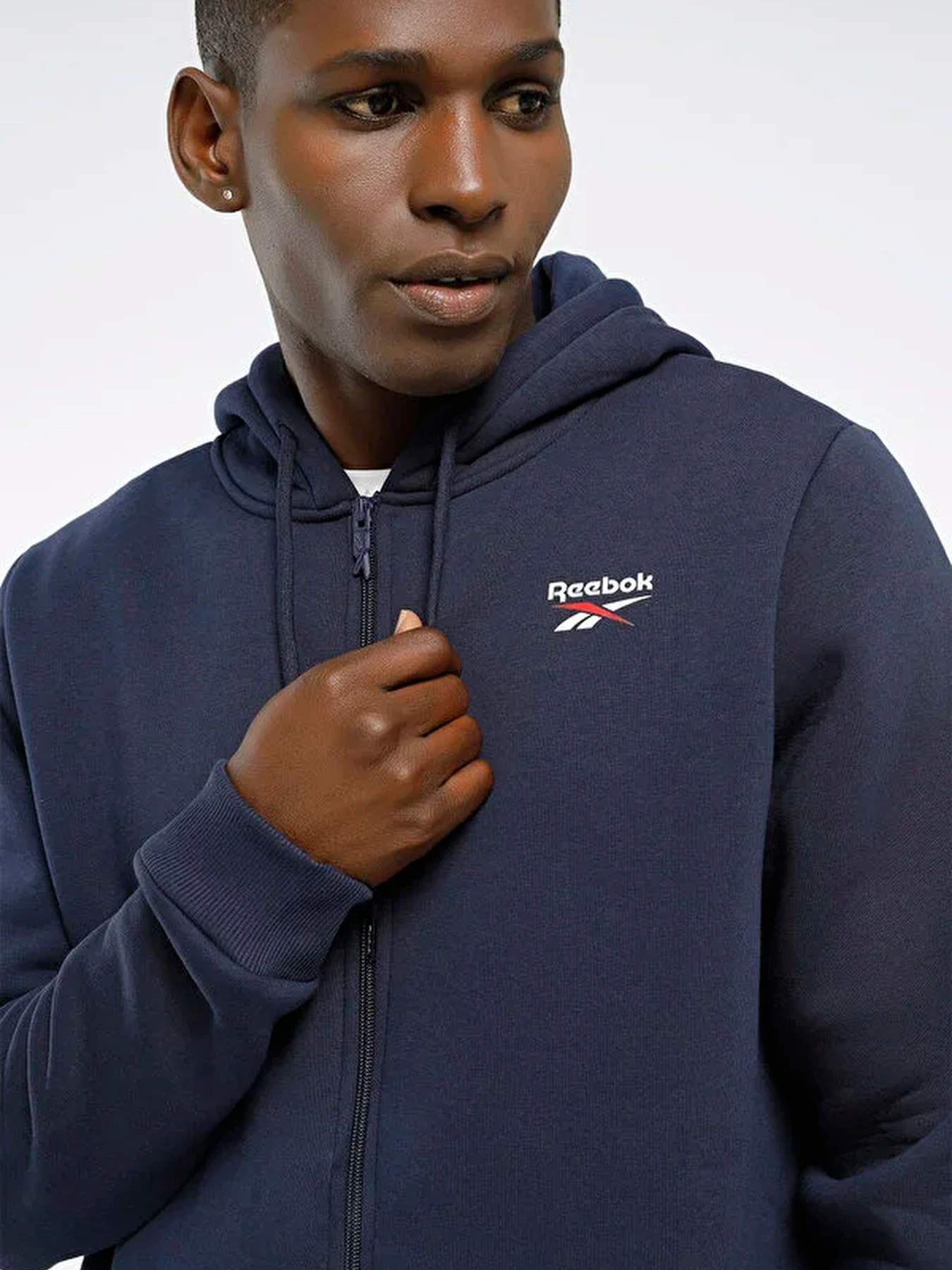 Худи и свитшоты Reebok модель H52220 Худи и свитшоты Reebok модель H52220 Фото
