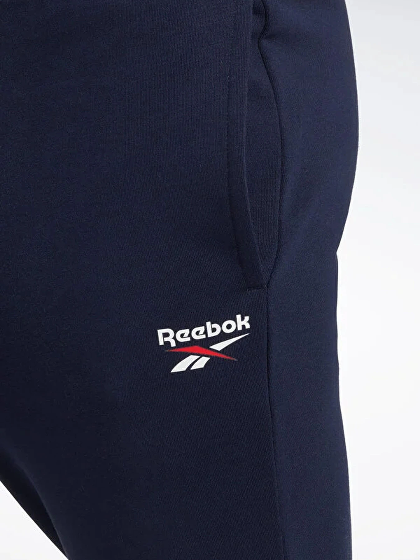 Брюки Reebok модель HZ8800 Брюки Reebok модель HZ8800 Фото