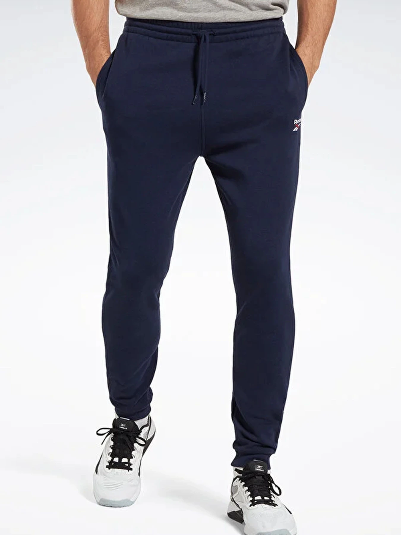 Брюки Reebok модель HZ8800 Брюки Reebok модель HZ8800 Фото