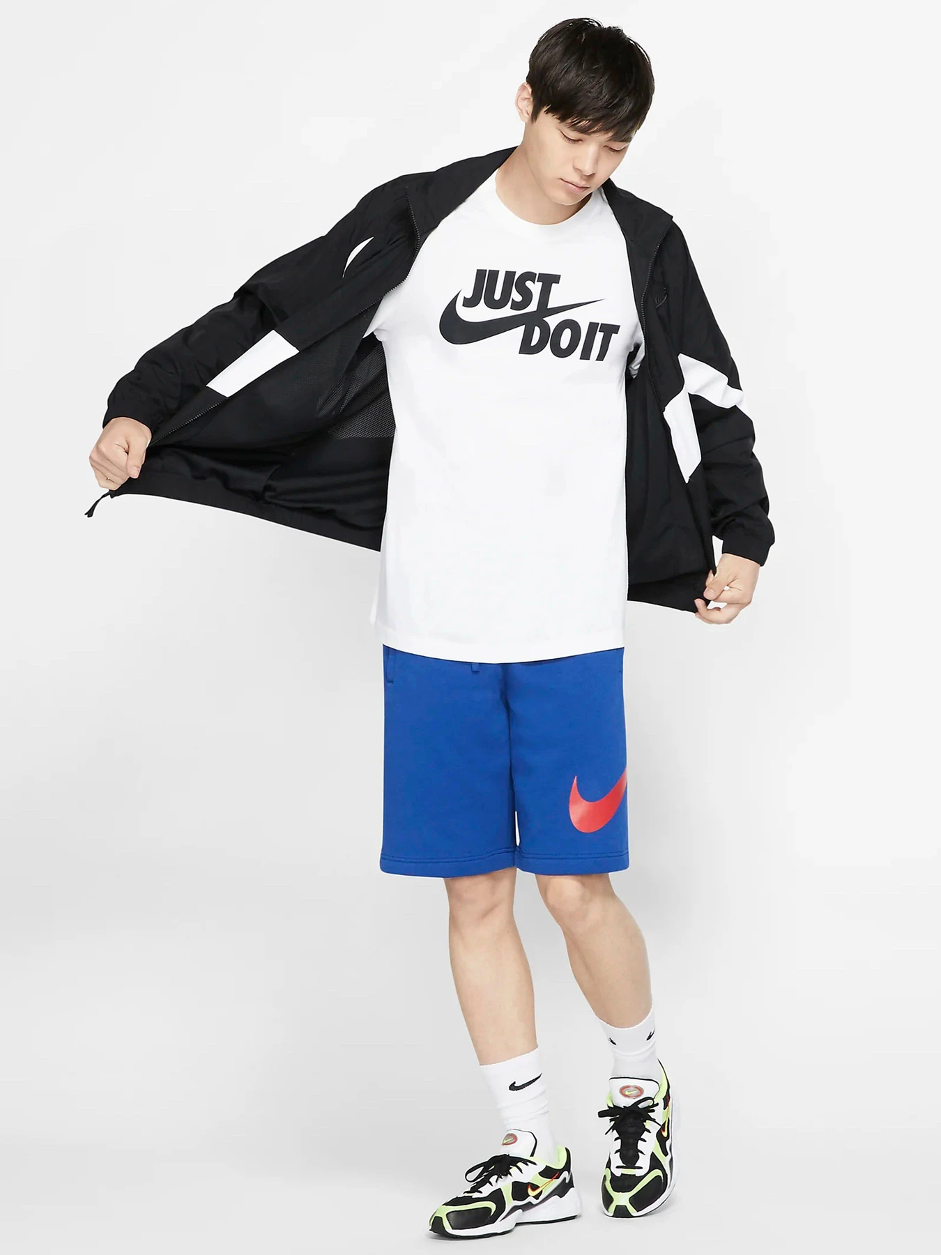 Футболки и поло NIKE модель AR5006-100 Футболки и поло NIKE модель AR5006-100 Фото
