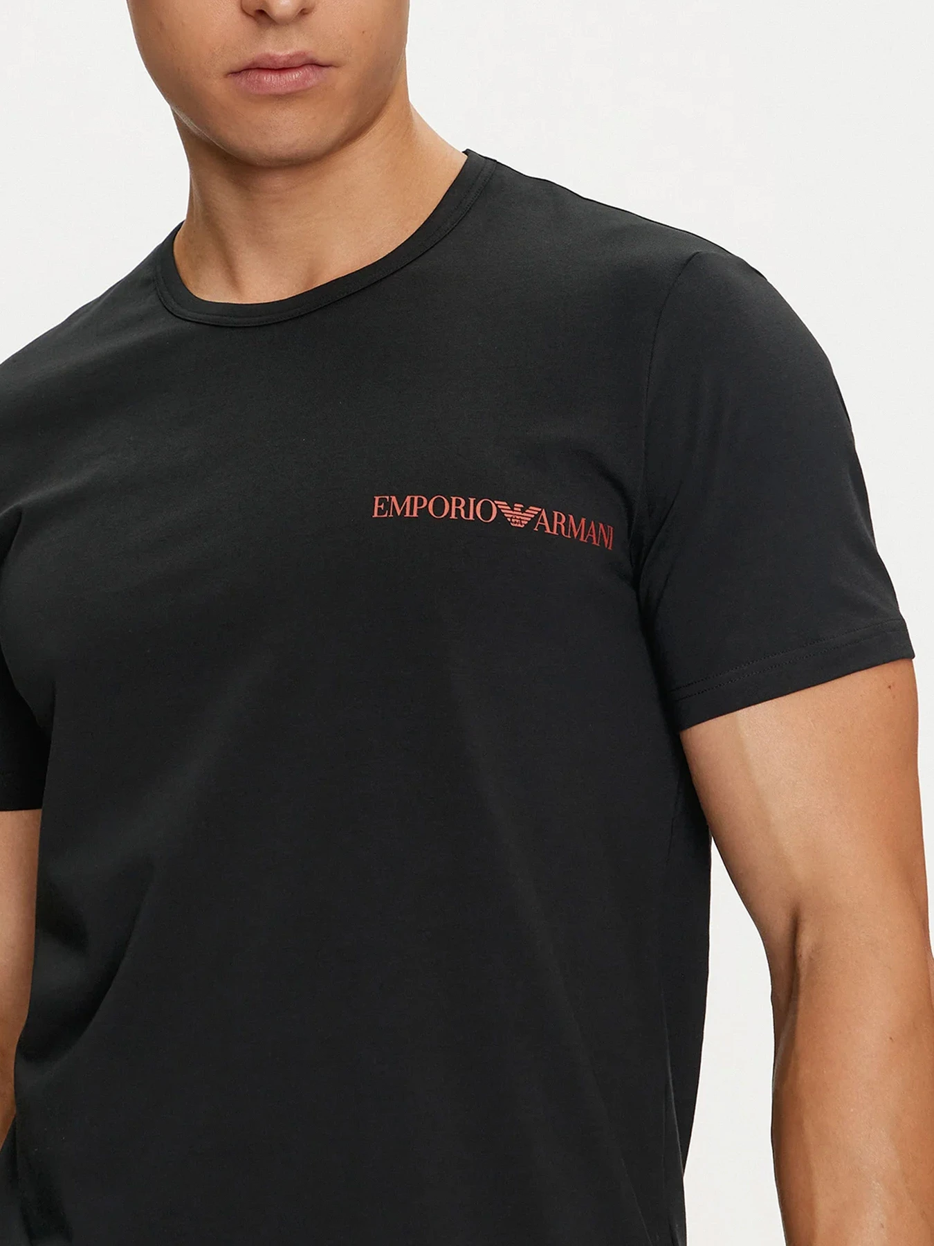 Футболки и поло Emporio Armani модель 111267-4F717-23820 Футболки и поло Emporio Armani модель 111267-4F717-23820 Фото