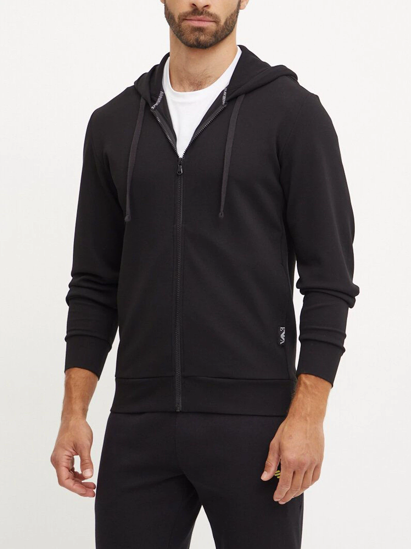 Худи и свитшоты Emporio Armani модель 112053-4F574-00020 Худи и свитшоты Emporio Armani модель 112053-4F574-00020 Фото