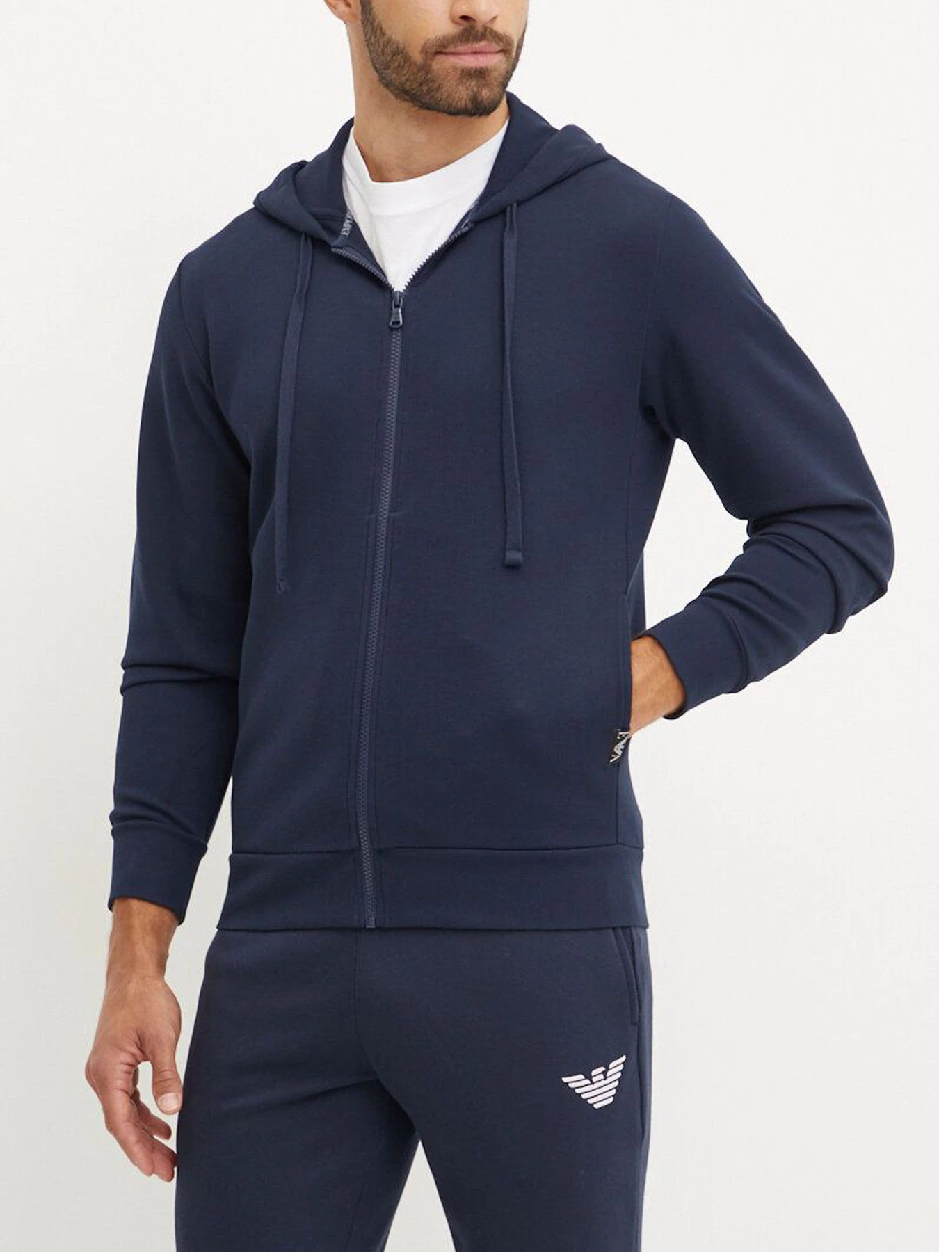 Худи и свитшоты Emporio Armani модель 112053-4F574-00135 Худи и свитшоты Emporio Armani модель 112053-4F574-00135 Фото