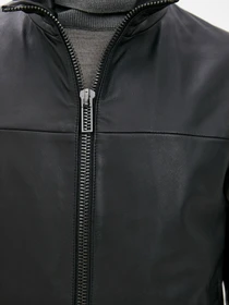 Куртки и дубленки Emporio Armani модель 01R55P-01P54-999 Фото