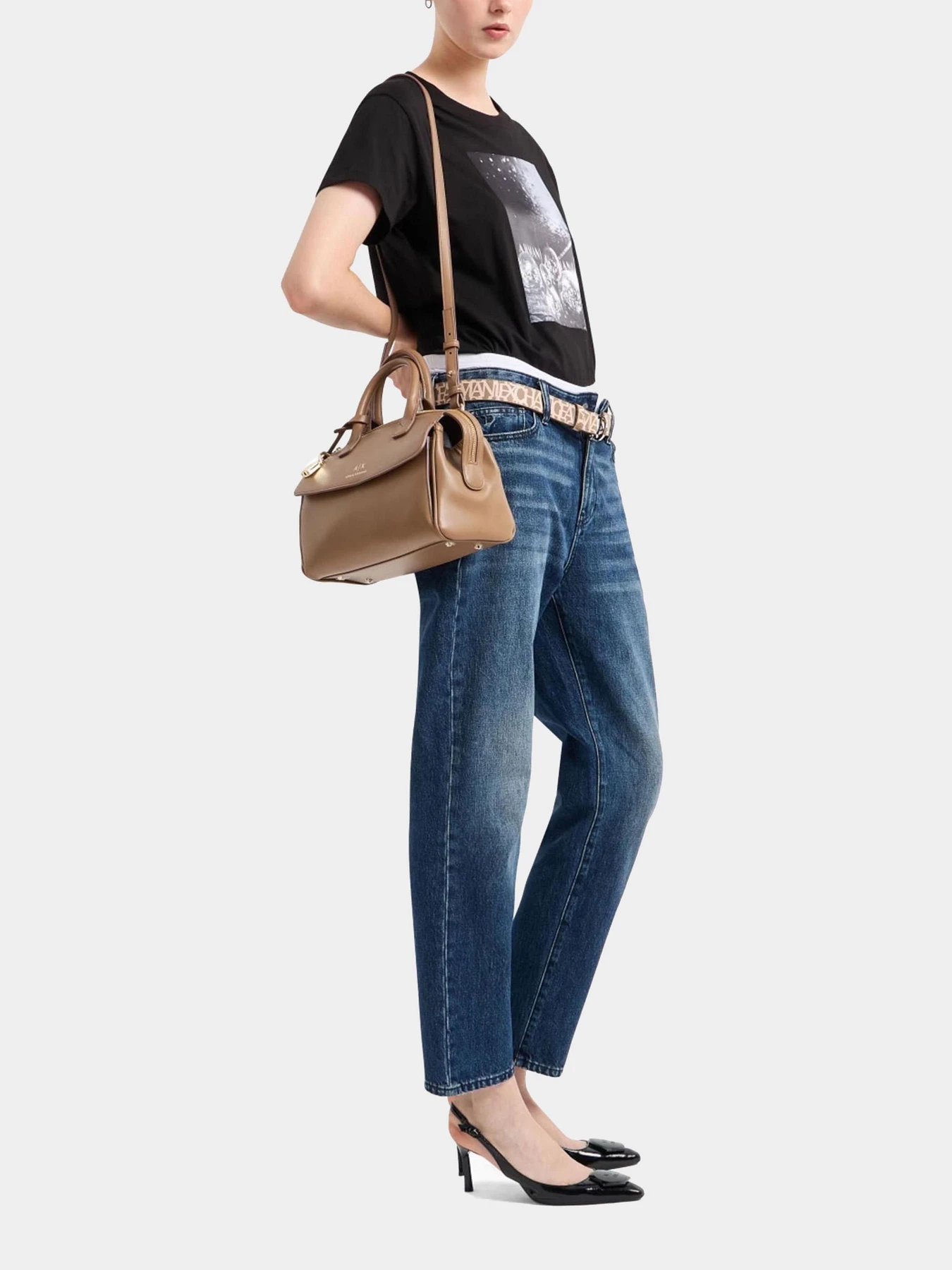 Джинсы Armani Exchange модель 6DYJ16-Y19HZ-05EJ Джинсы Armani Exchange модель 6DYJ16-Y19HZ-05EJ Фото