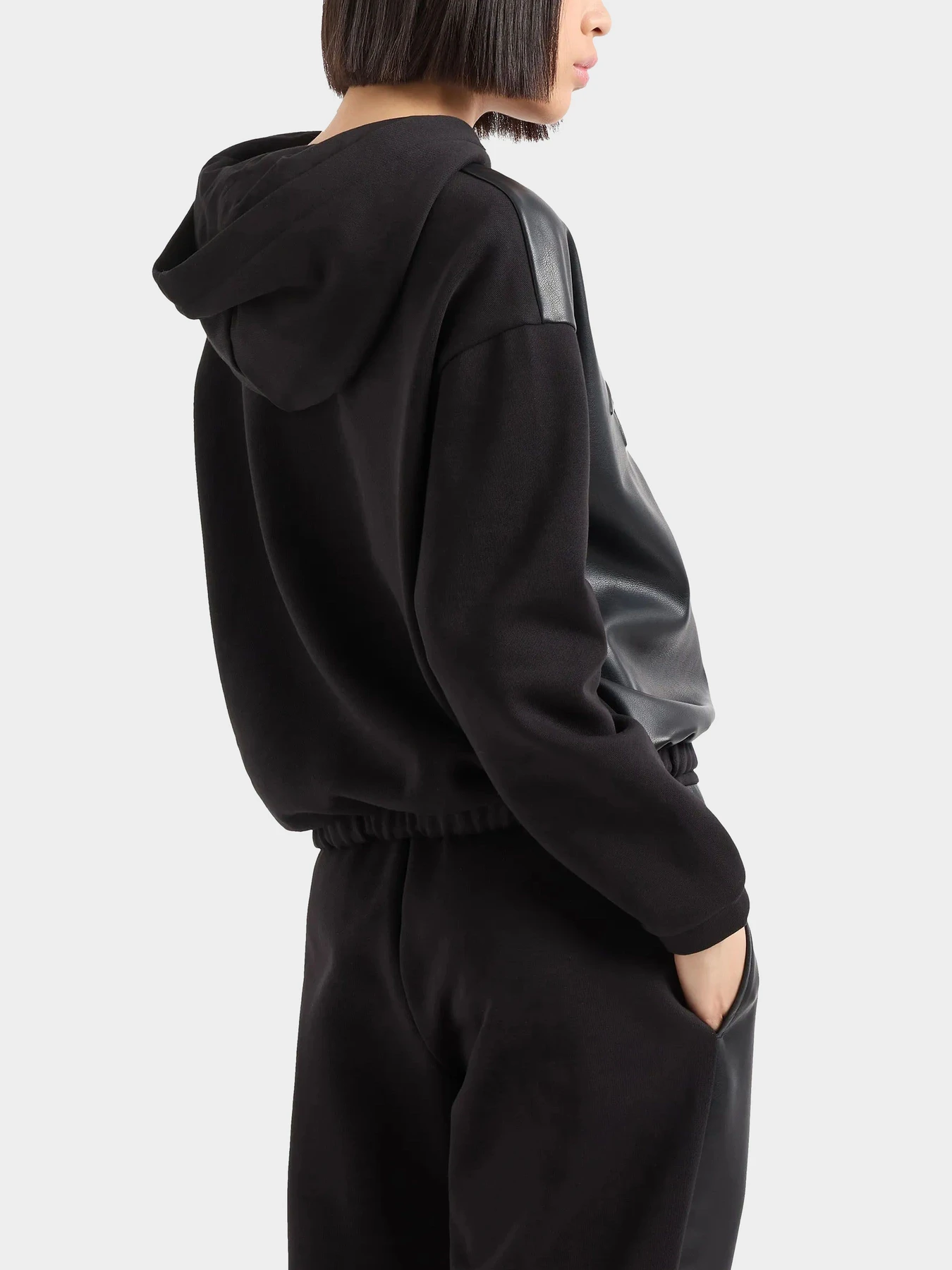 Худи и свитшоты Armani Exchange модель 6DYM91-YJFLZ-1200 Худи и свитшоты Armani Exchange модель 6DYM91-YJFLZ-1200 Фото