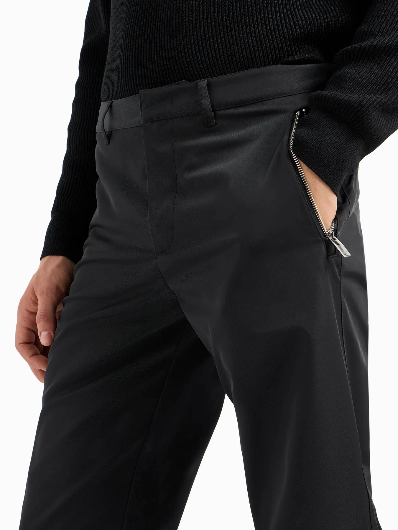 Брюки Armani Exchange модель XM000048-AF10324-UC001 Брюки Armani Exchange модель XM000048-AF10324-UC001 Фото