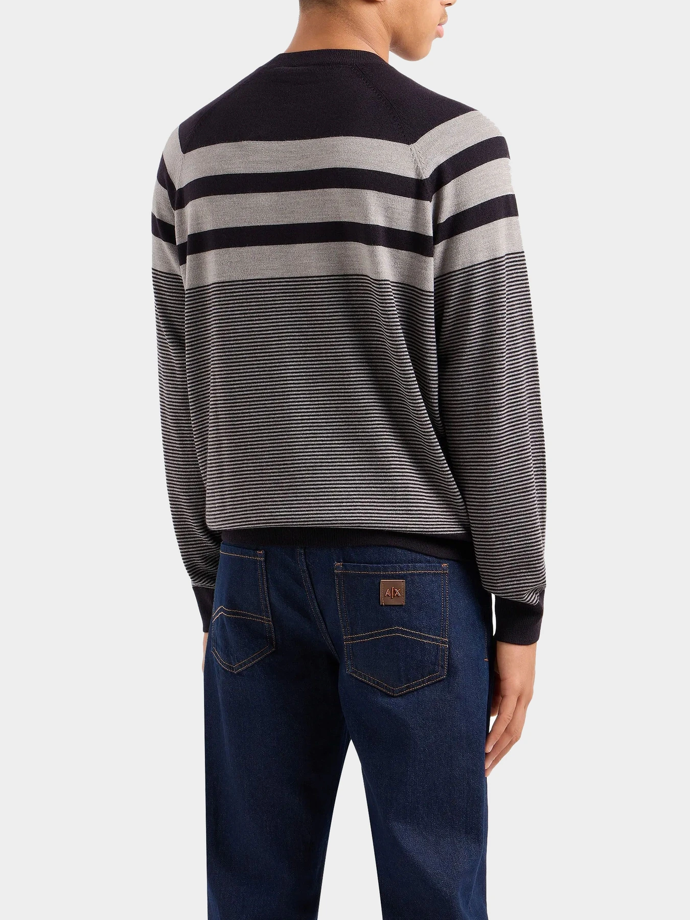 Худи и свитшоты Armani Exchange модель 6DZM2K-ZMM9Z-25FV Худи и свитшоты Armani Exchange модель 6DZM2K-ZMM9Z-25FV Фото