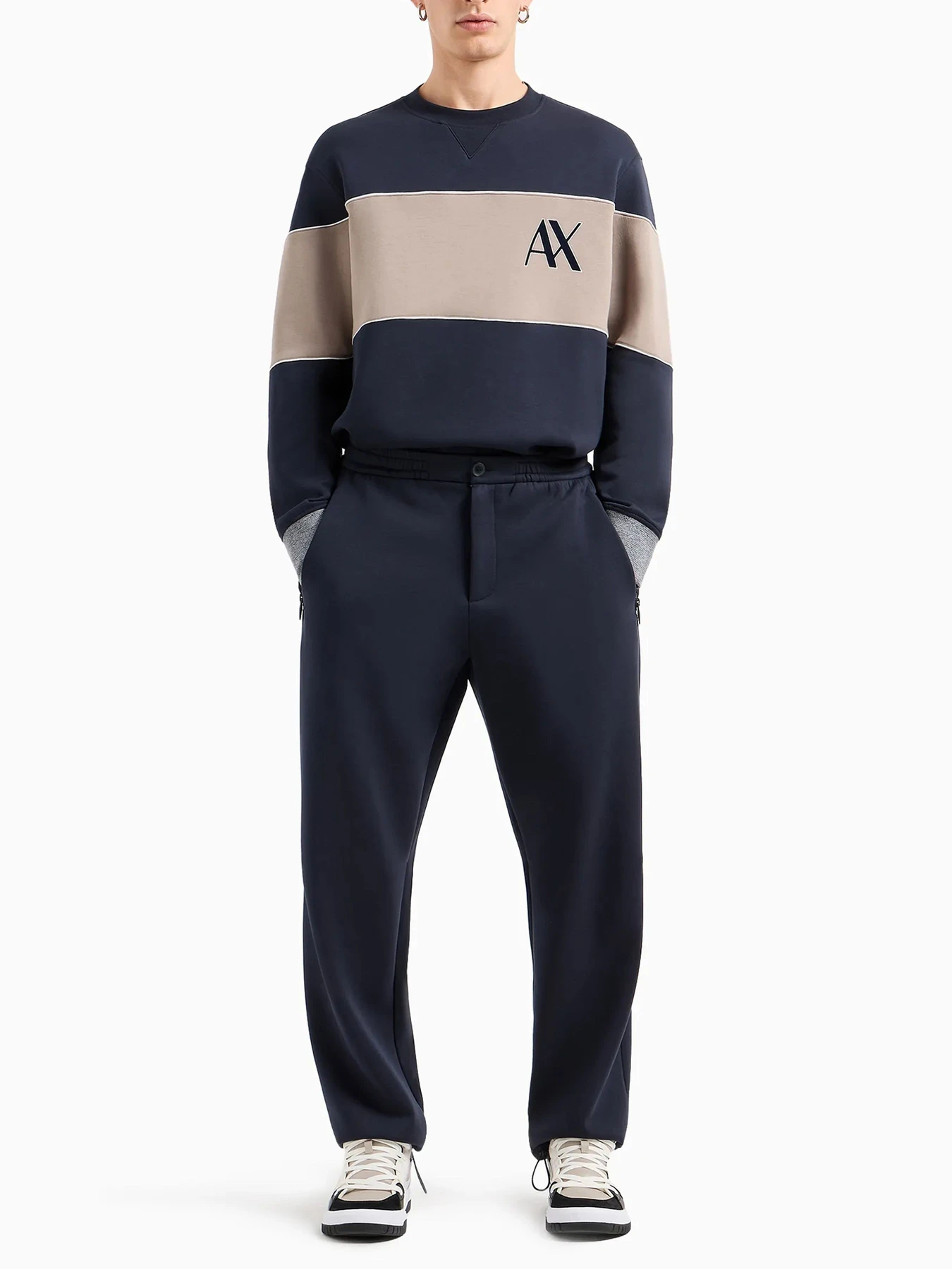 Худи и свитшоты Armani Exchange модель 6DZMJM-ZJZGZ-1510 Худи и свитшоты Armani Exchange модель 6DZMJM-ZJZGZ-1510 Фото