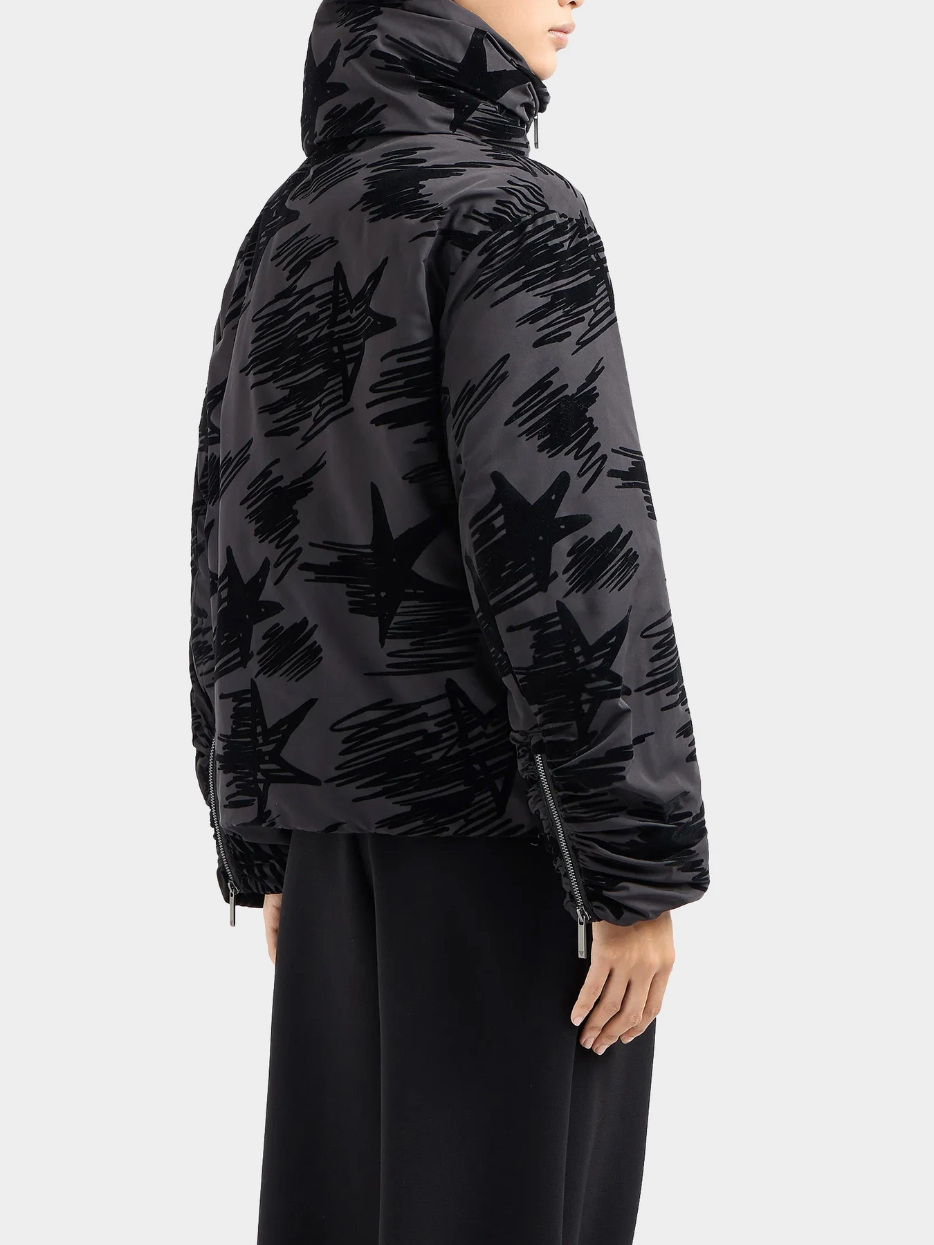 Куртки и дубленки Emporio Armani модель 6D2B87-2NFQZ-0999 Куртки и дубленки Emporio Armani модель 6D2B87-2NFQZ-0999 Фото